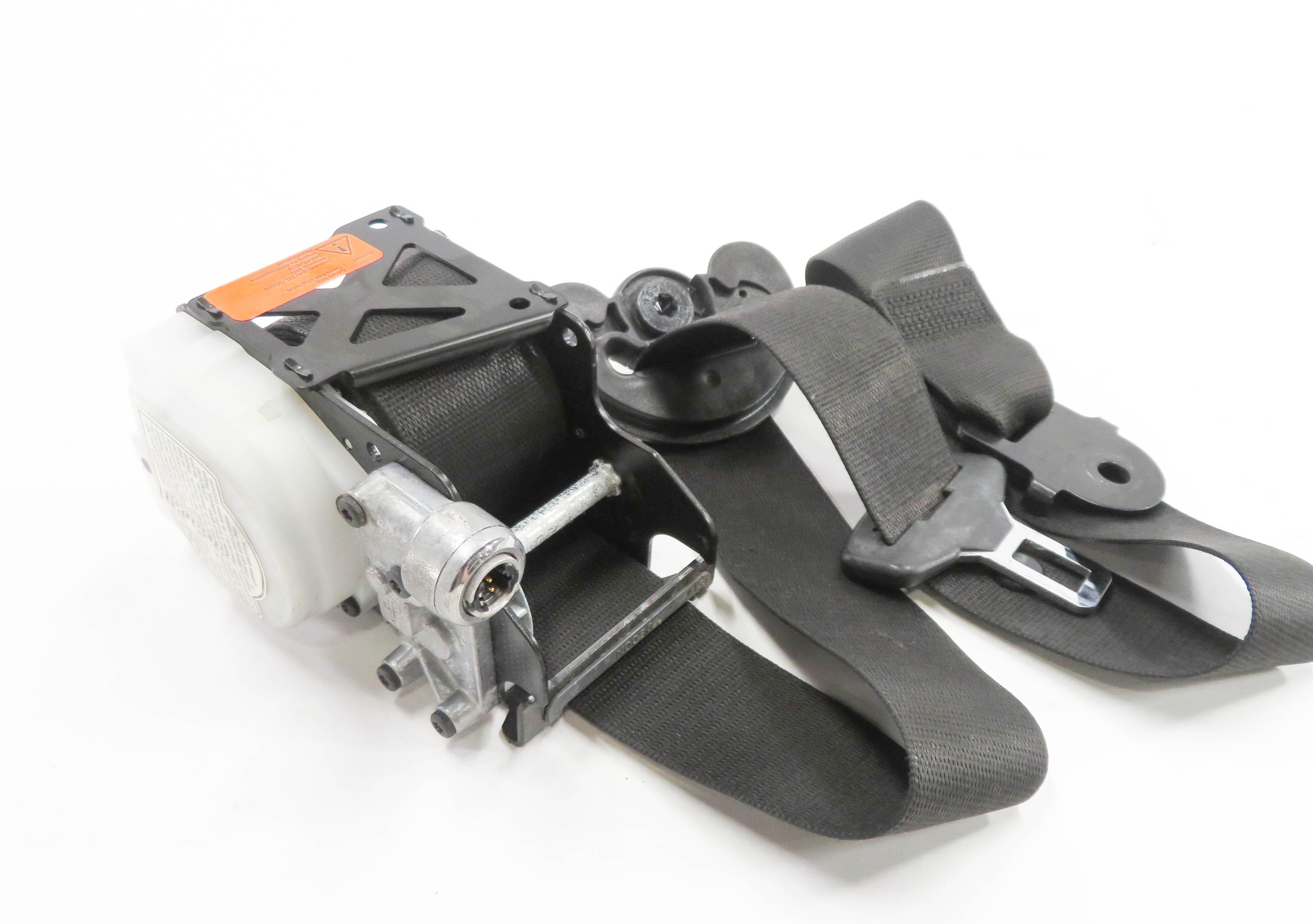 2007-2014 BMW X5 X6 X5M X6M (E70 E71) LEFT FRONT DRIVER SEATBELT BUCKLE RECEIVER — exact item pictured