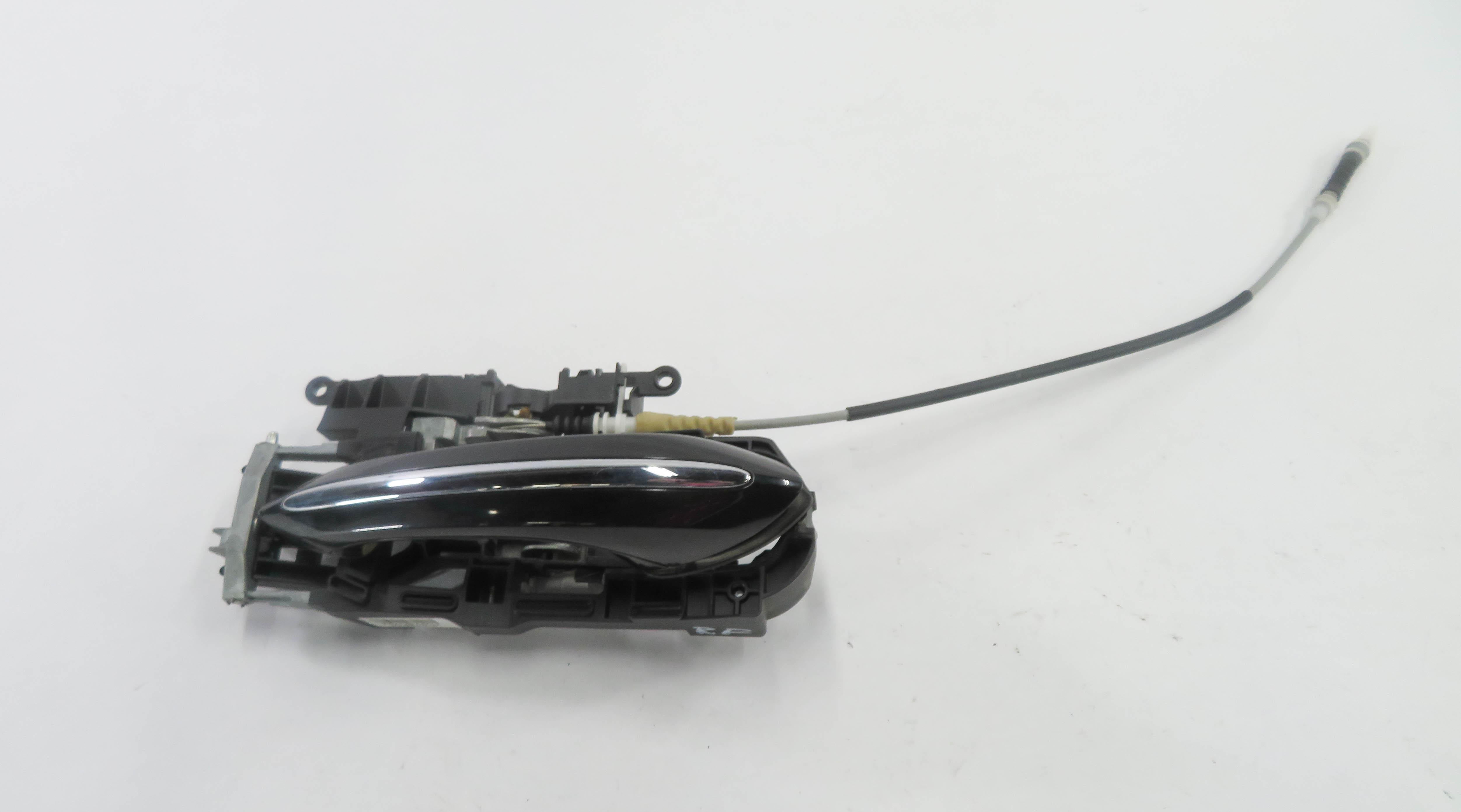 2010-2017 BMW 535iGT 550iGT (F07) RIGHT FRONT PASSENGER DOOR HANDLE (BLACK 475) — exact item pictured