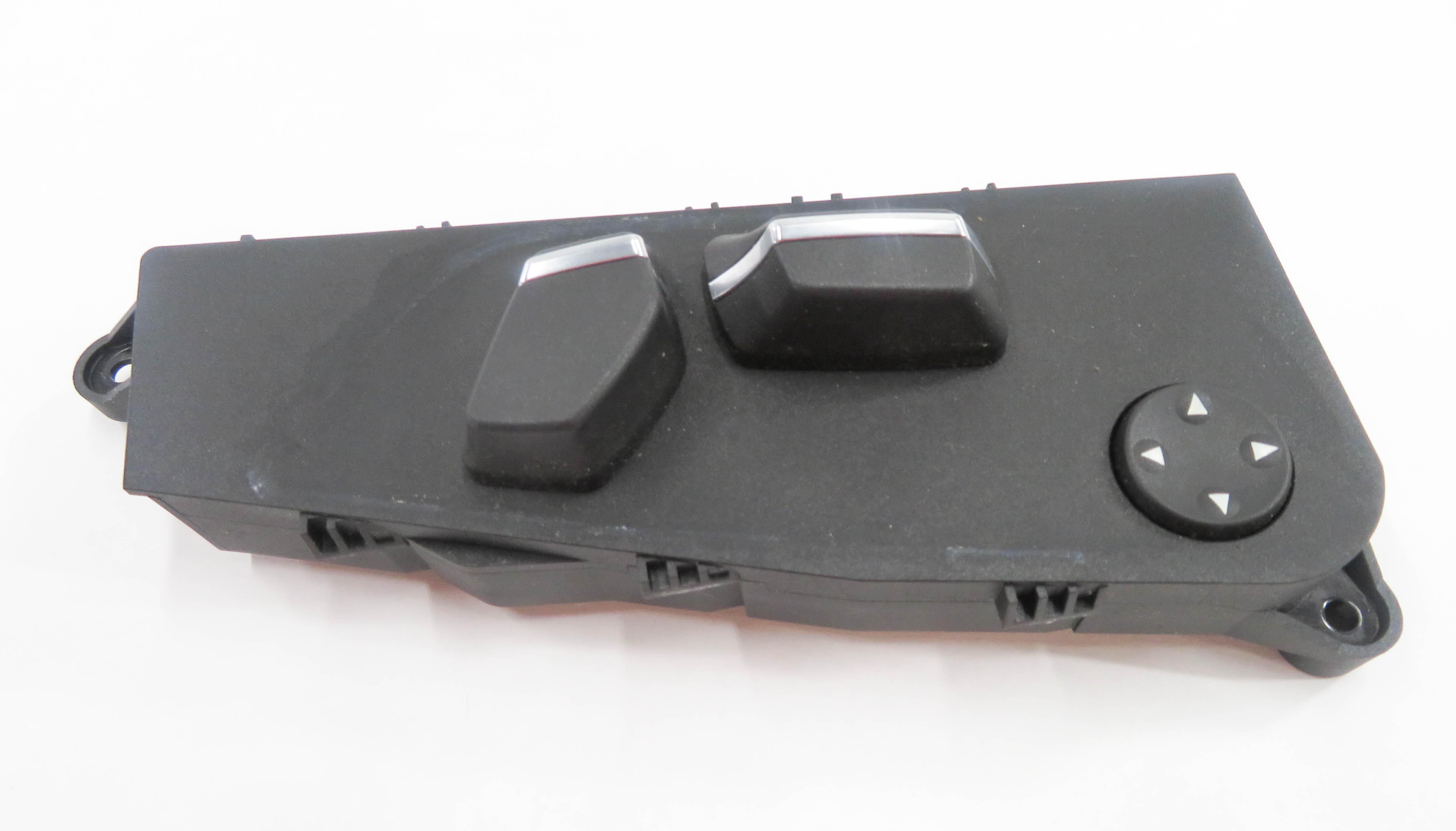 2011 BMW 535iGT (F07) LEFT FRONT DRIVER POWER SEAT ADJUSTMENT SWITCH BUTTON — exact item pictured