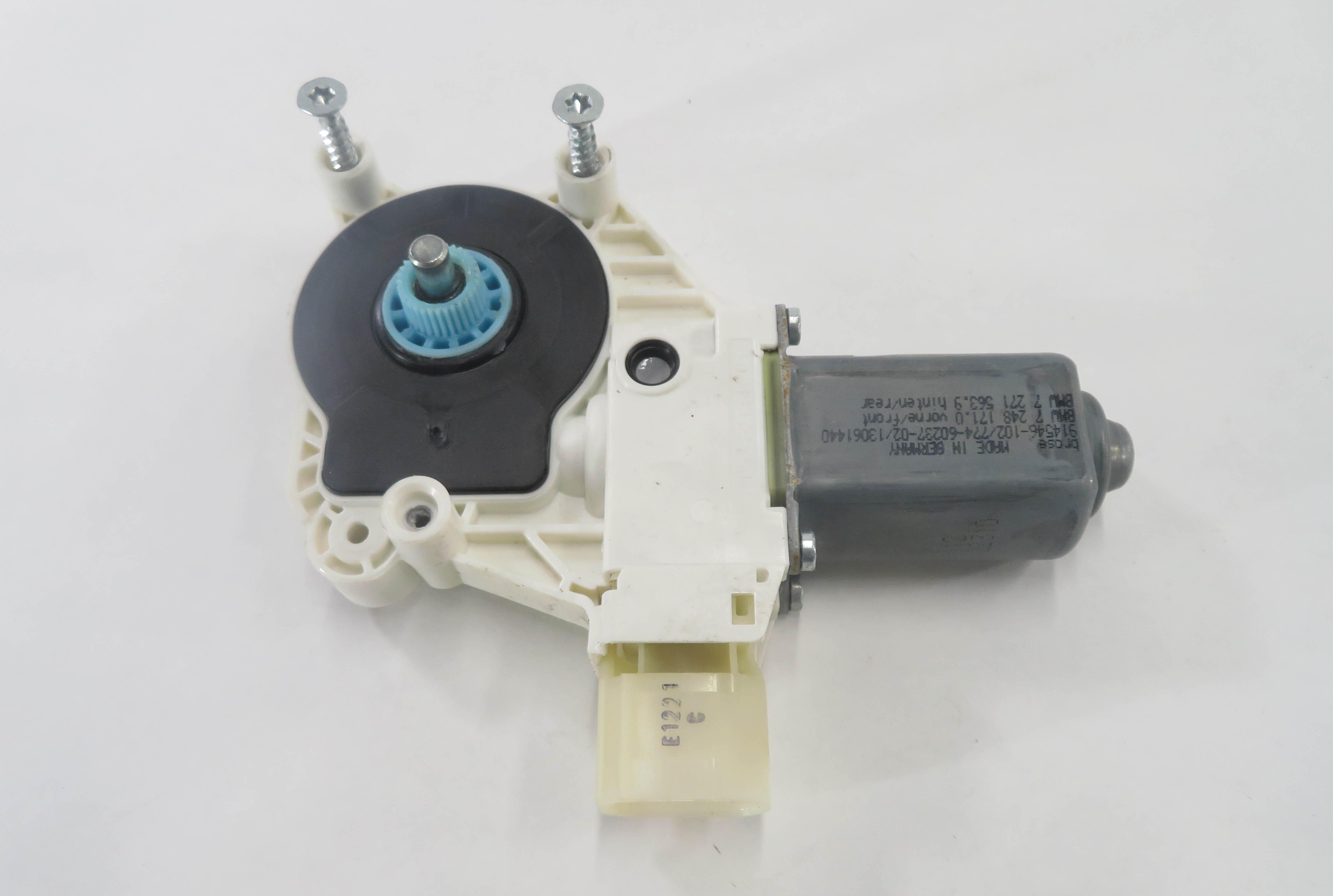 11-16 BMW 528i 535i 550i M5 (F10) LEFT DRIVER SIDE WINDOW MOTOR (FRONT / REAR) — exact item pictured