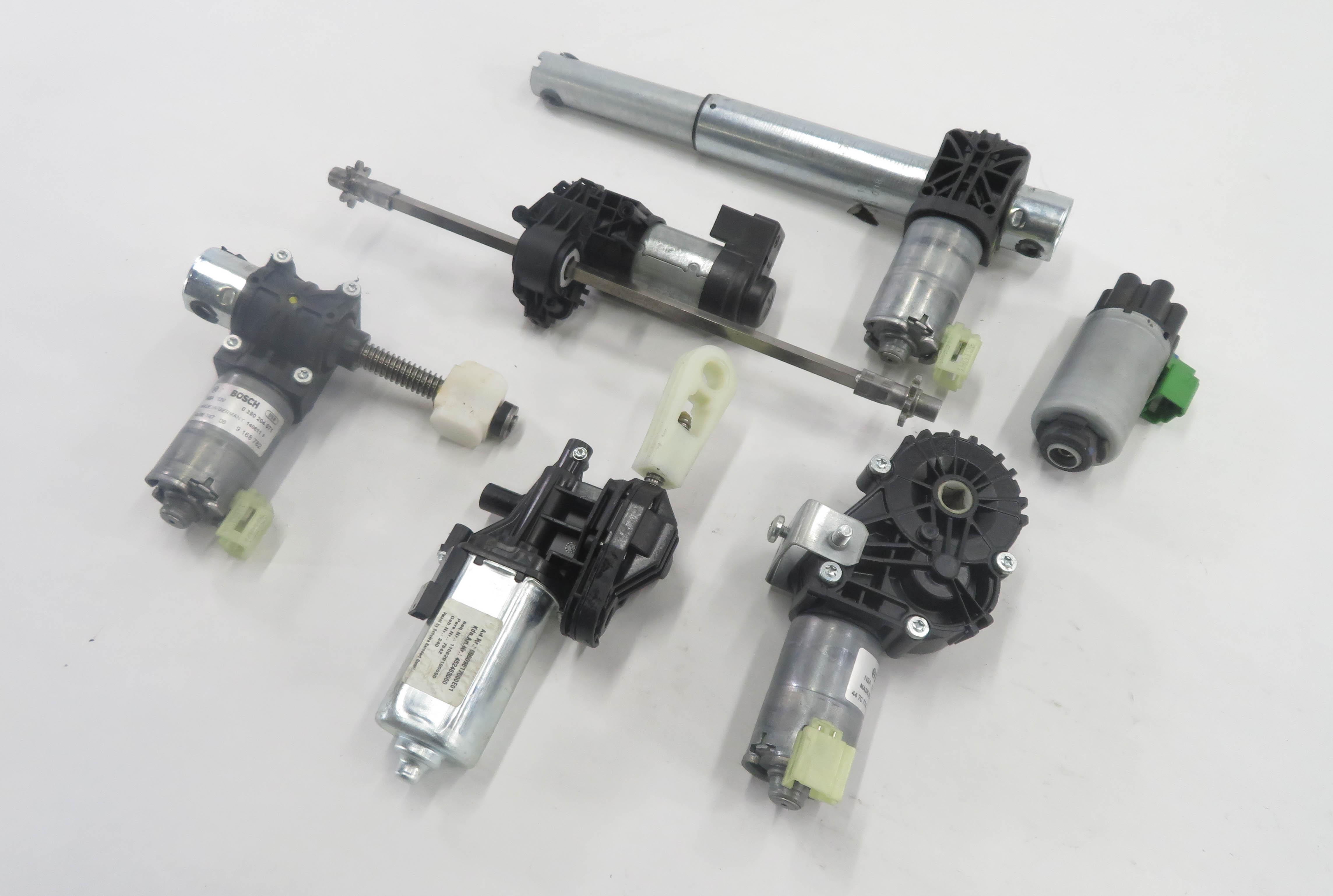 2011 BMW 535i (F10) RIGHT FRONT PASSENGER POWER SEAT ADJUSTMENT MOTOR SET-6 — exact item pictured
