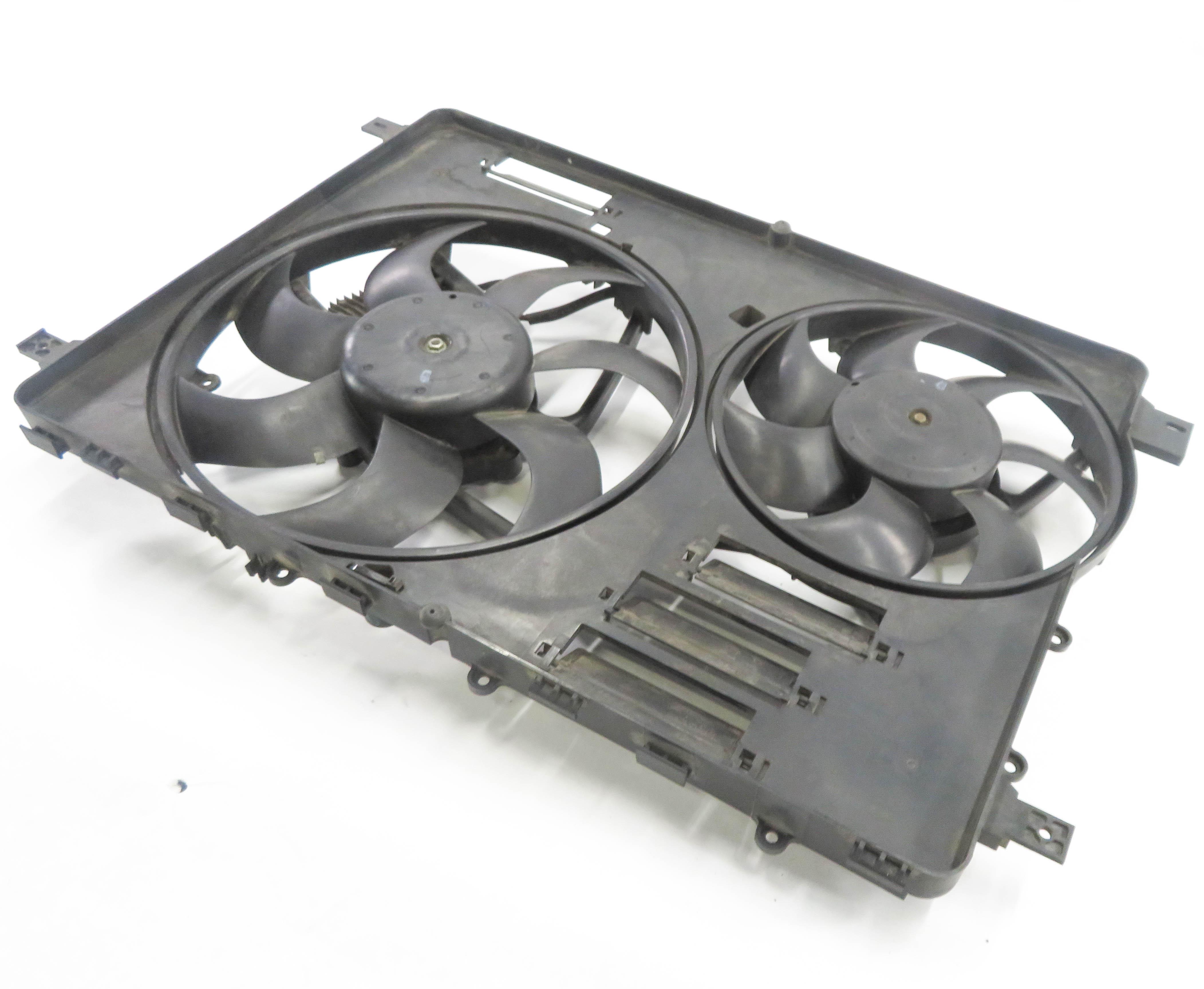 12-17 LAND ROVER DISCOVERY LR2 / RANGE ROVER EVOQUE (L538) RADIATOR COOLING FAN — exact item pictured