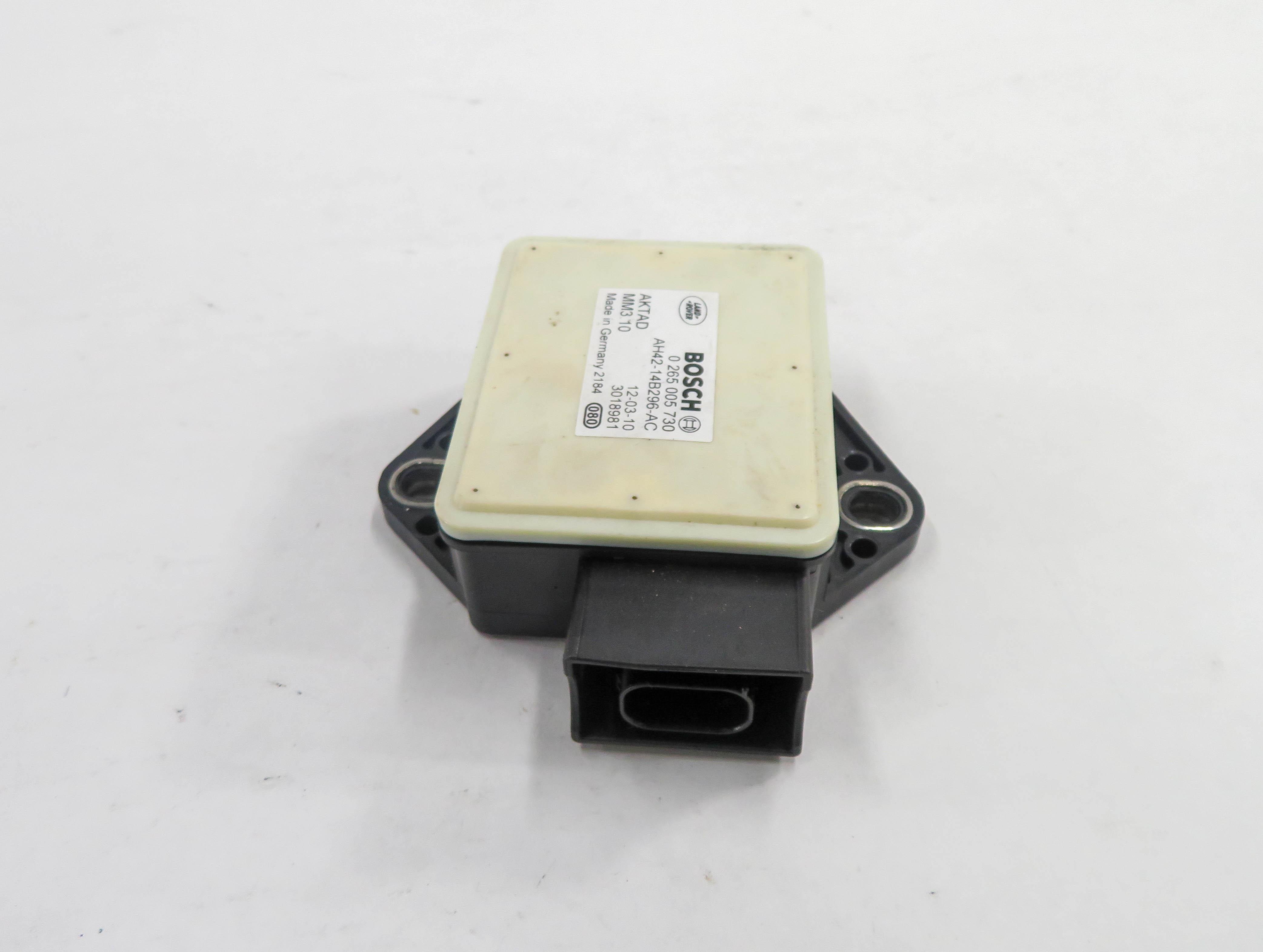 2010 RANGE ROVER SPORT (L320) YAW SPEED ROTATION TURN RATE STABILITY SENSOR — exact item pictured