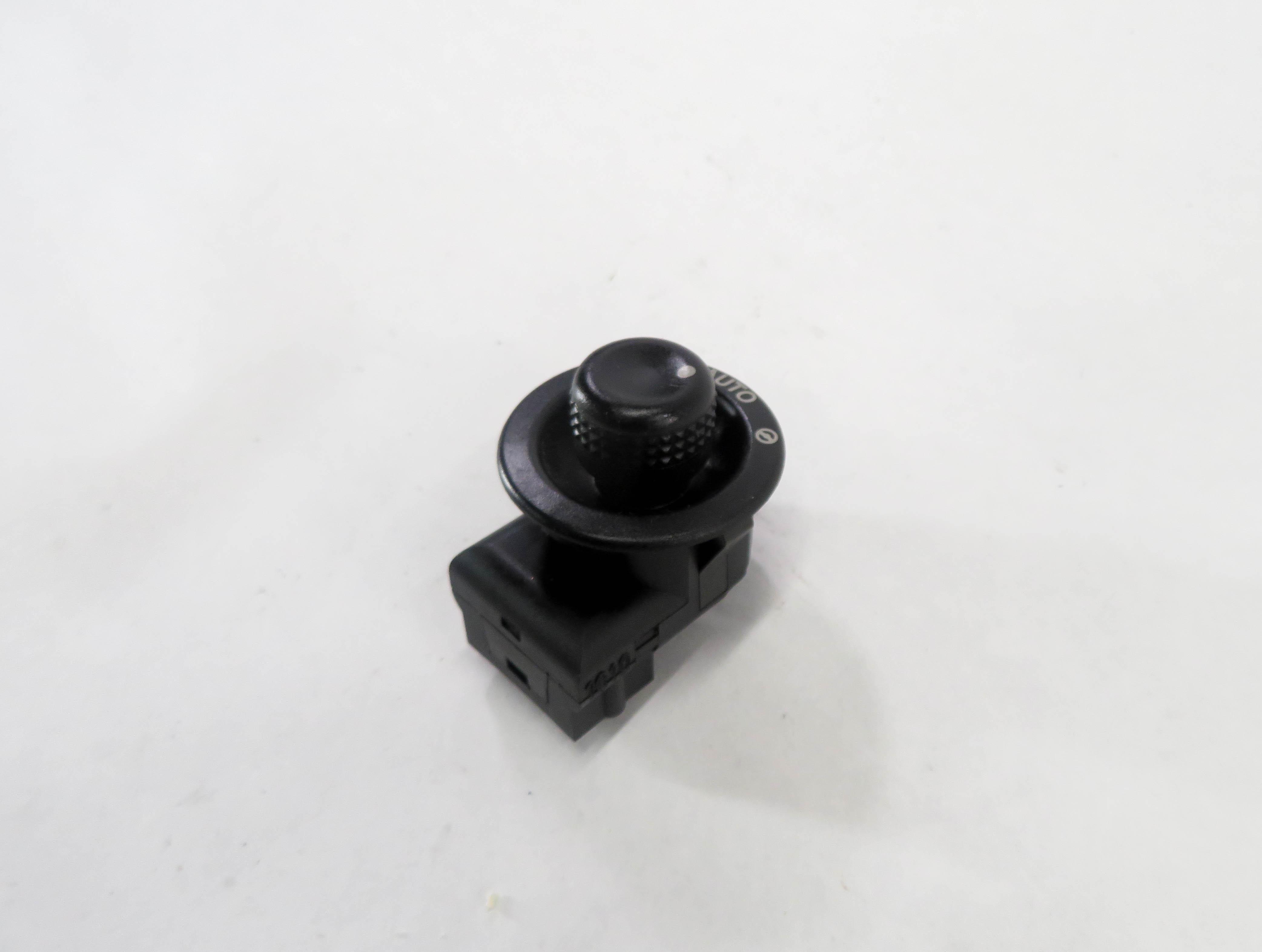 2010 RANGE ROVER SPORT (L320) STEERING ADJUSTMENT SWITCH — exact item pictured
