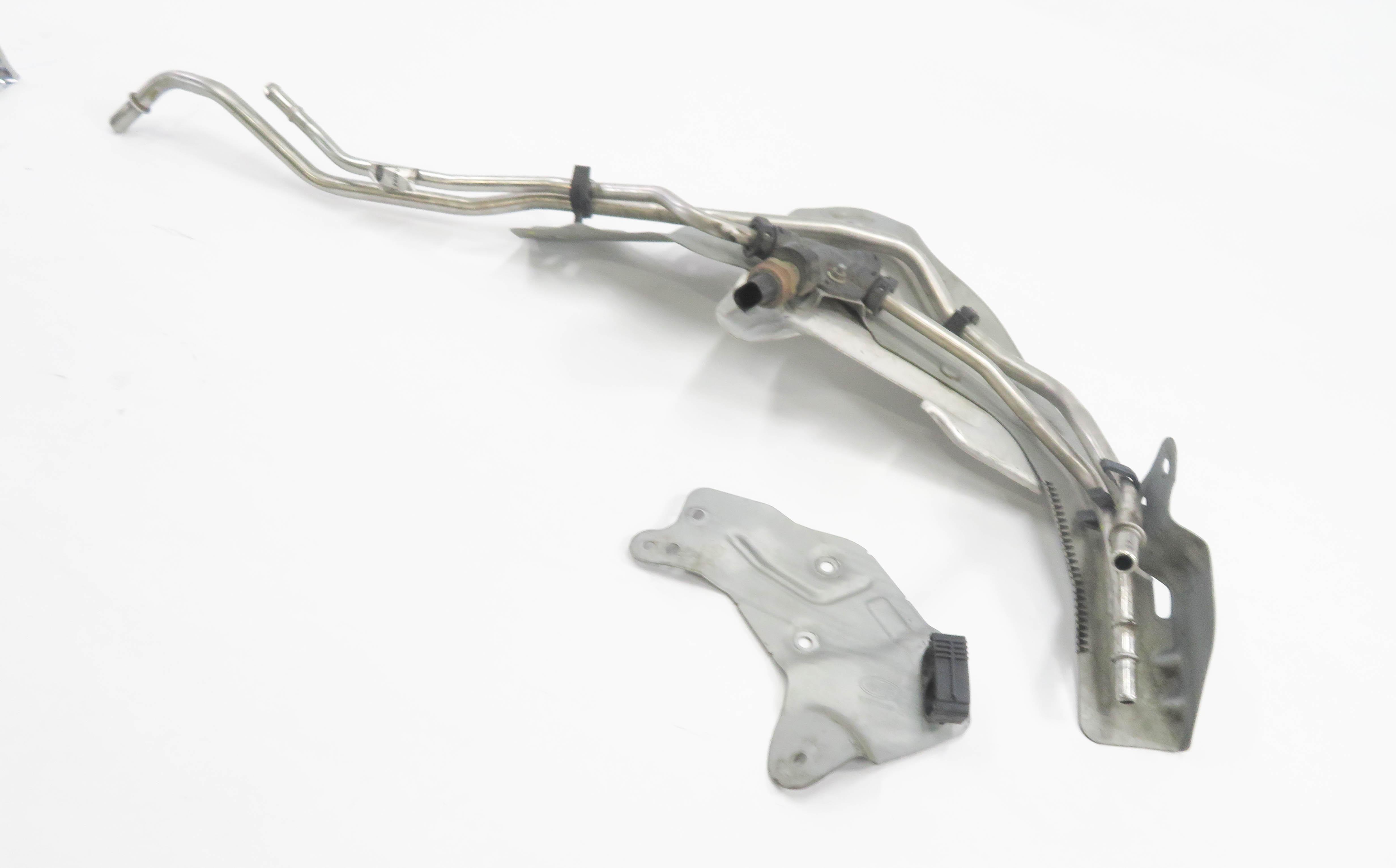 2010 RANGE ROVER SPORT (L320) 5.0L SUPERCHARGED ENGINE - FUEL FEED VAPOR LINE — exact item pictured