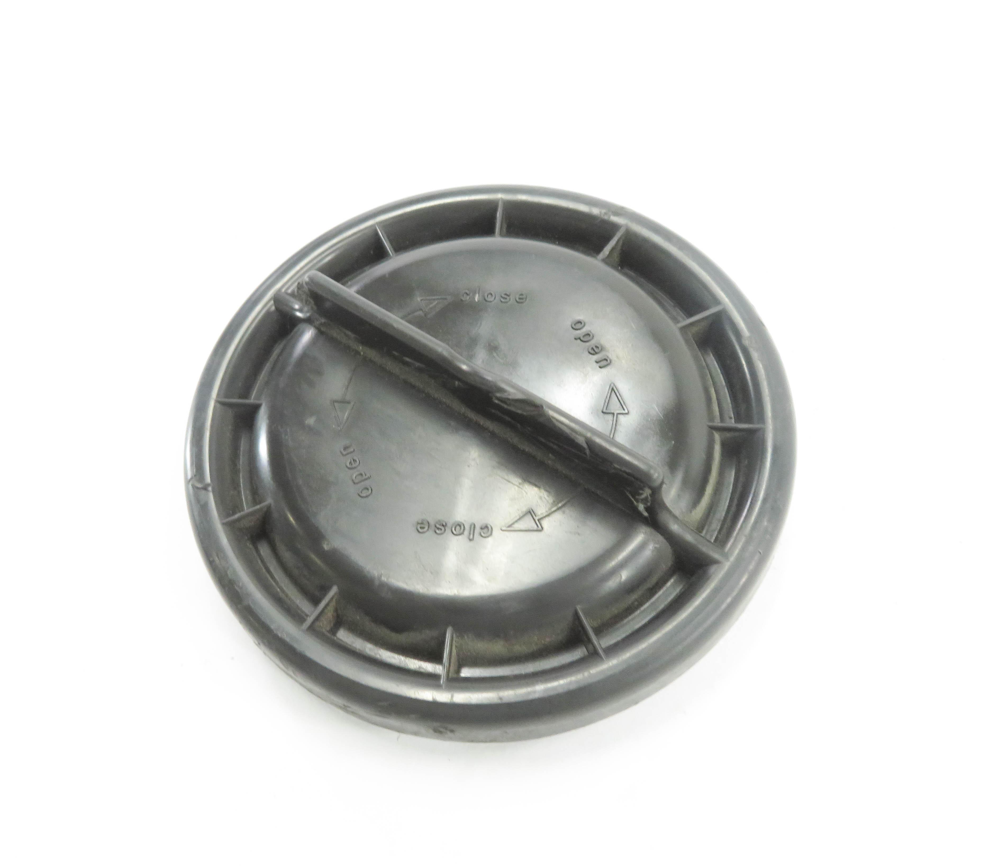 2008 MERCEDES CLS63 AMG (C219) LIGHT LAMP HEADLIGHT ACCESS COVER CAP — exact item pictured