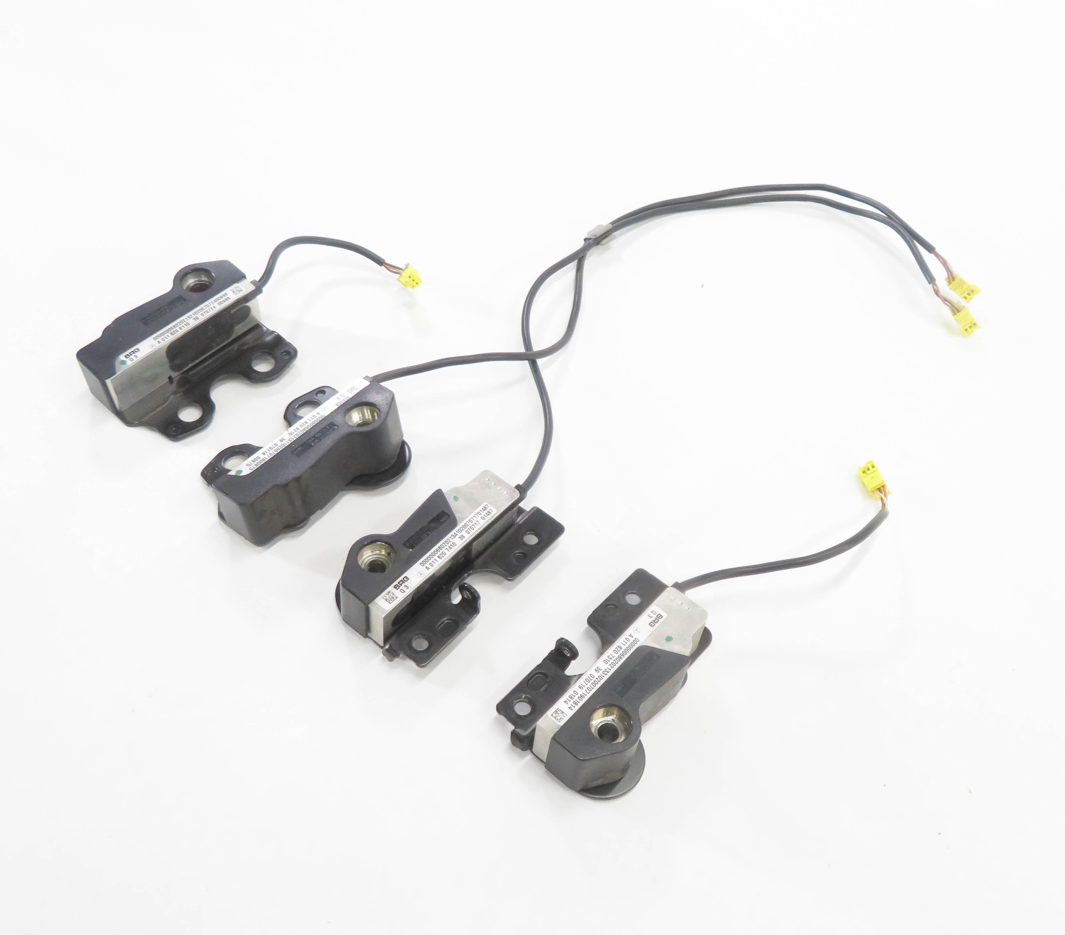 2008 MERCEDES CLS63 AMG (C219) RIGHT FRONT PASSENGER SEAT WEIGHT SENSOR SET-4 — exact item pictured