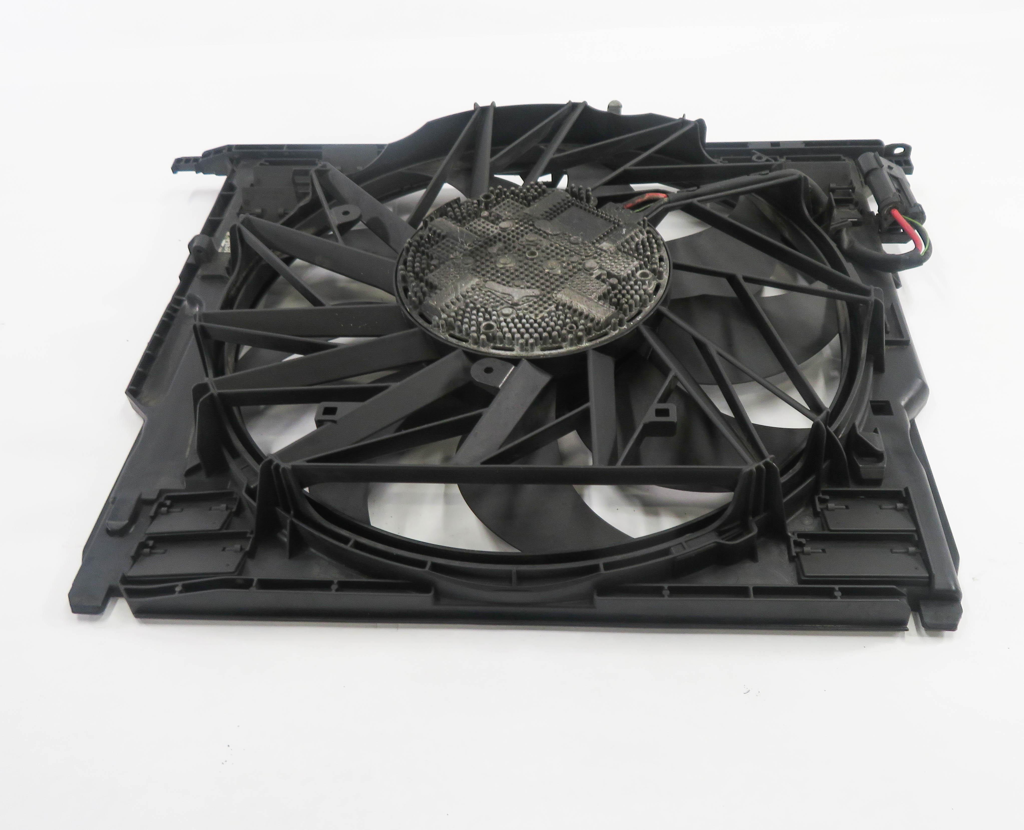2010-2018 BMW 550i 550iGT 650i 750i B7 (F01 F06 F10) 850w RADIATOR COOLING FAN — exact item pictured