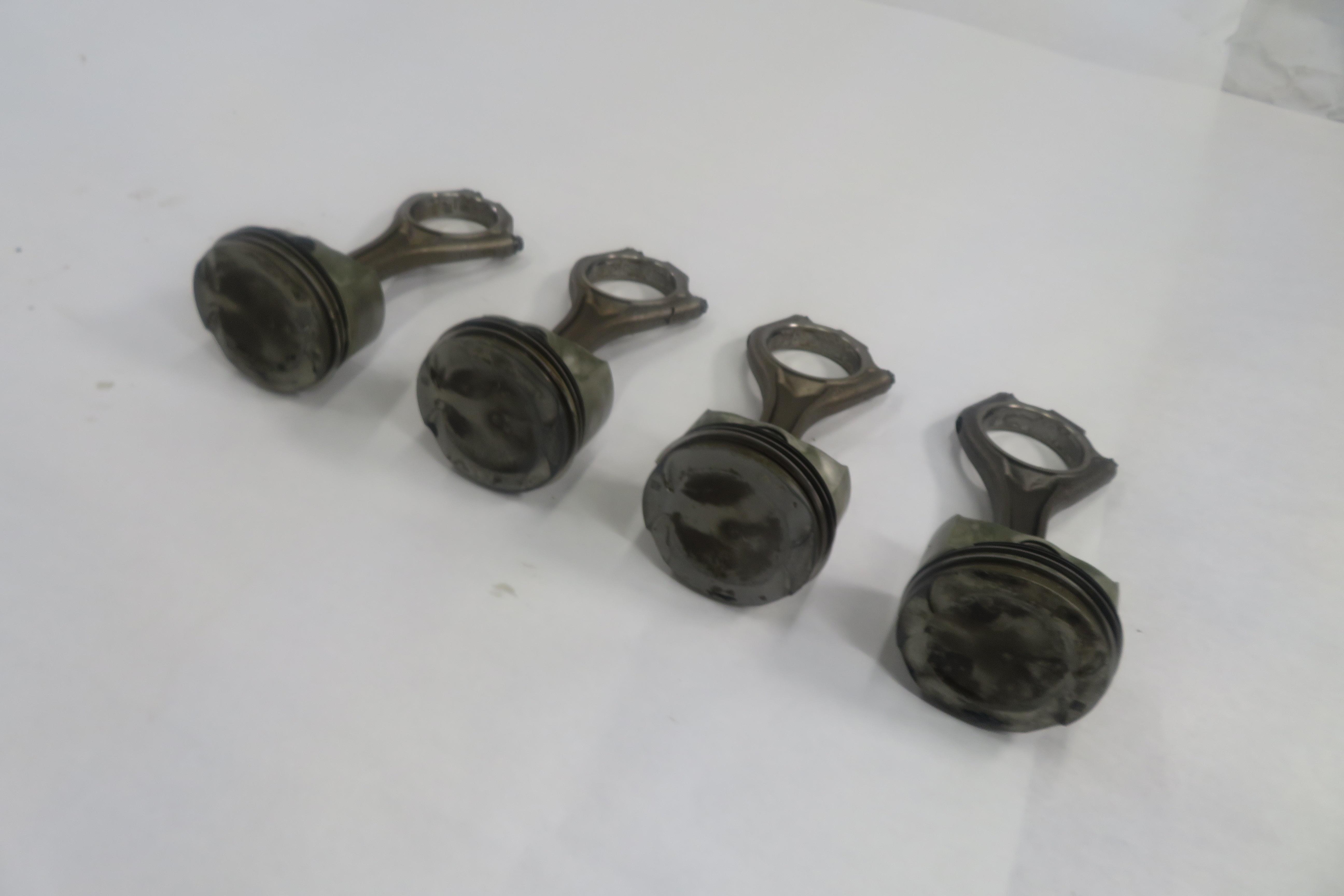 2009-2014 BMW 550i 750i X5 X6 (F01 F10 E70 E71) 4.4L N63 TWIN TURBO PISTON SET-4 — exact item pictured
