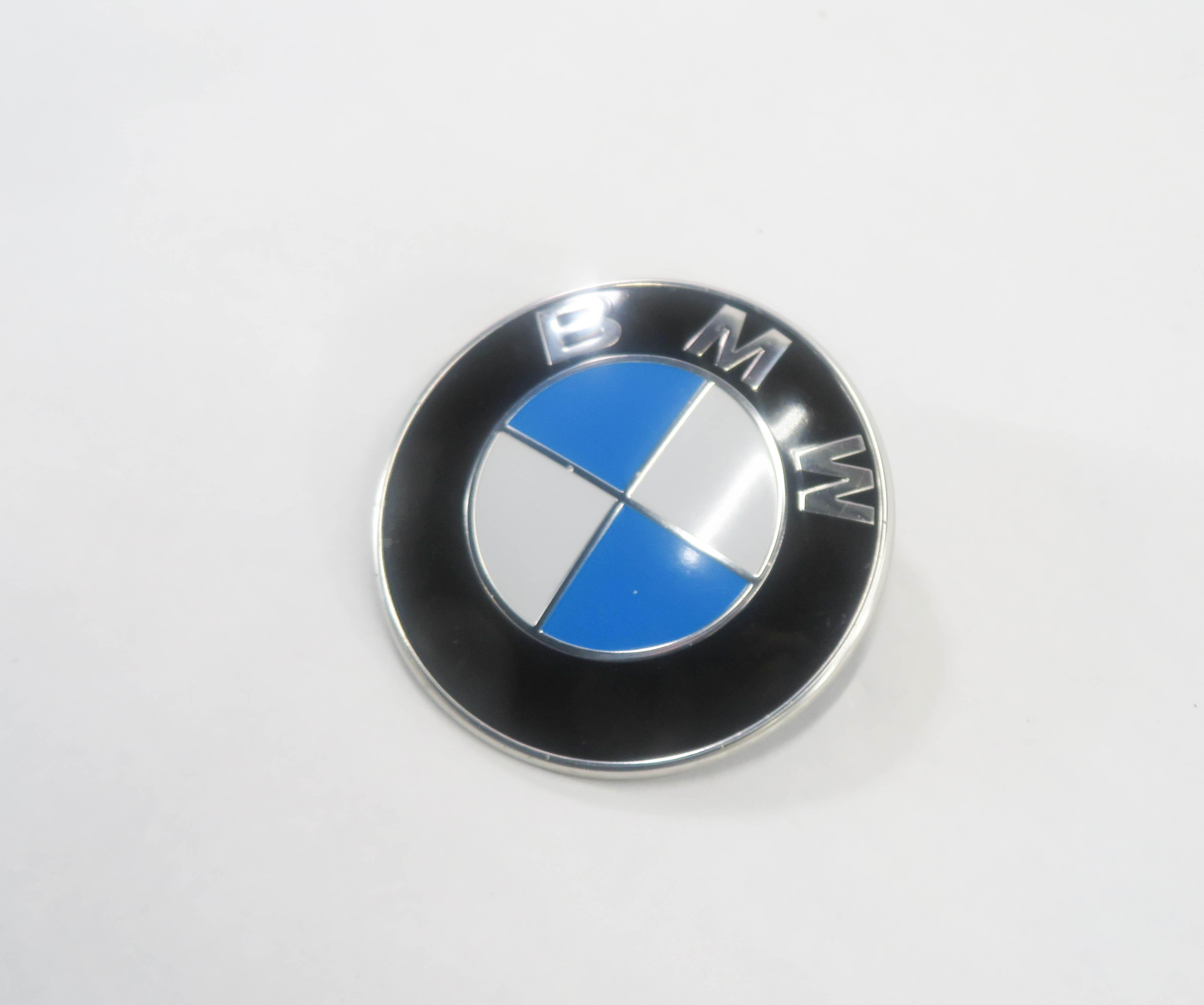 2012 BMW 750i (F01) FRONT EMBLEM LOGO BADGE NAME PLATE SYMBOL — exact item pictured