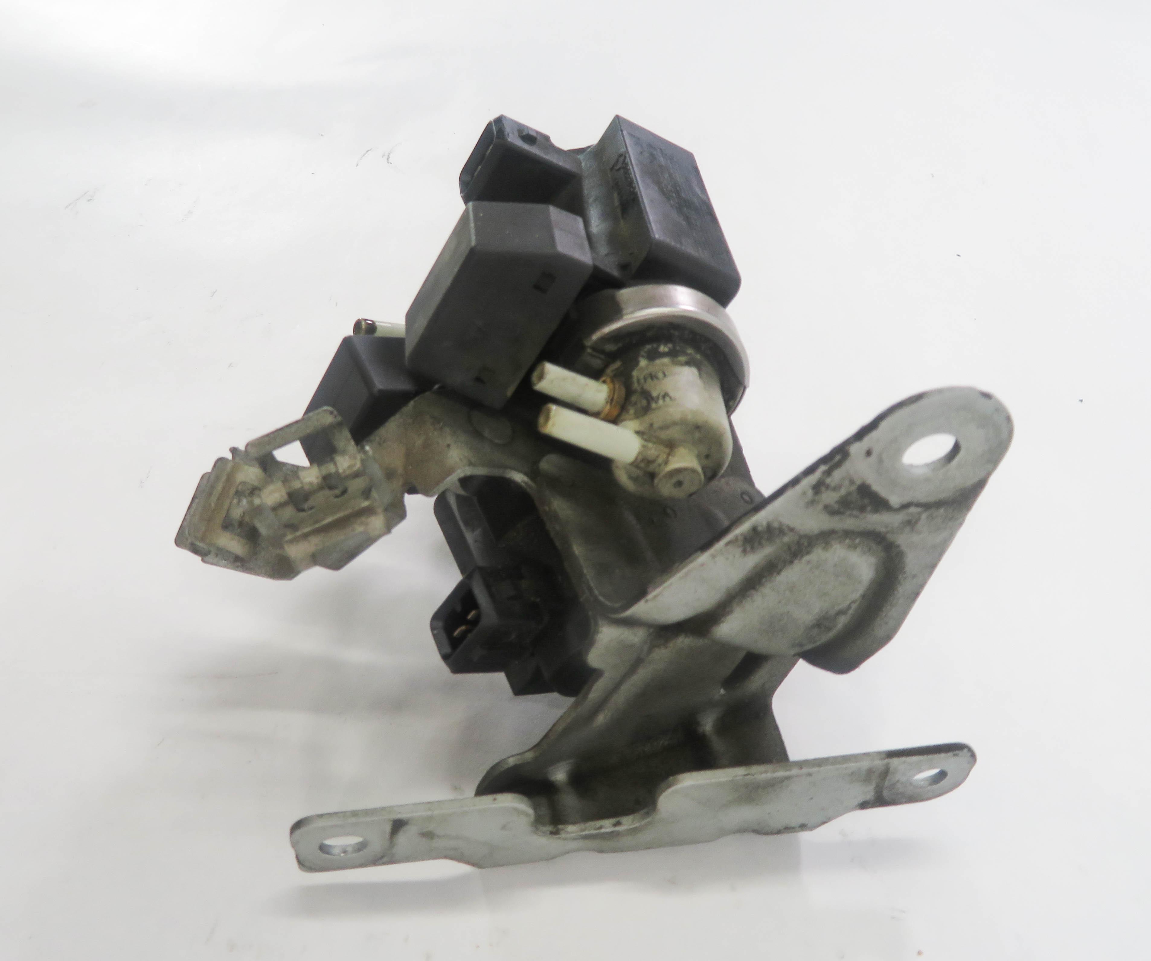 2012 BMW 750i (F01) 4.4L N63 V8 ENGINE TURBOCHARGER PRESSURE CONVERTER VALVE SET — exact item pictured
