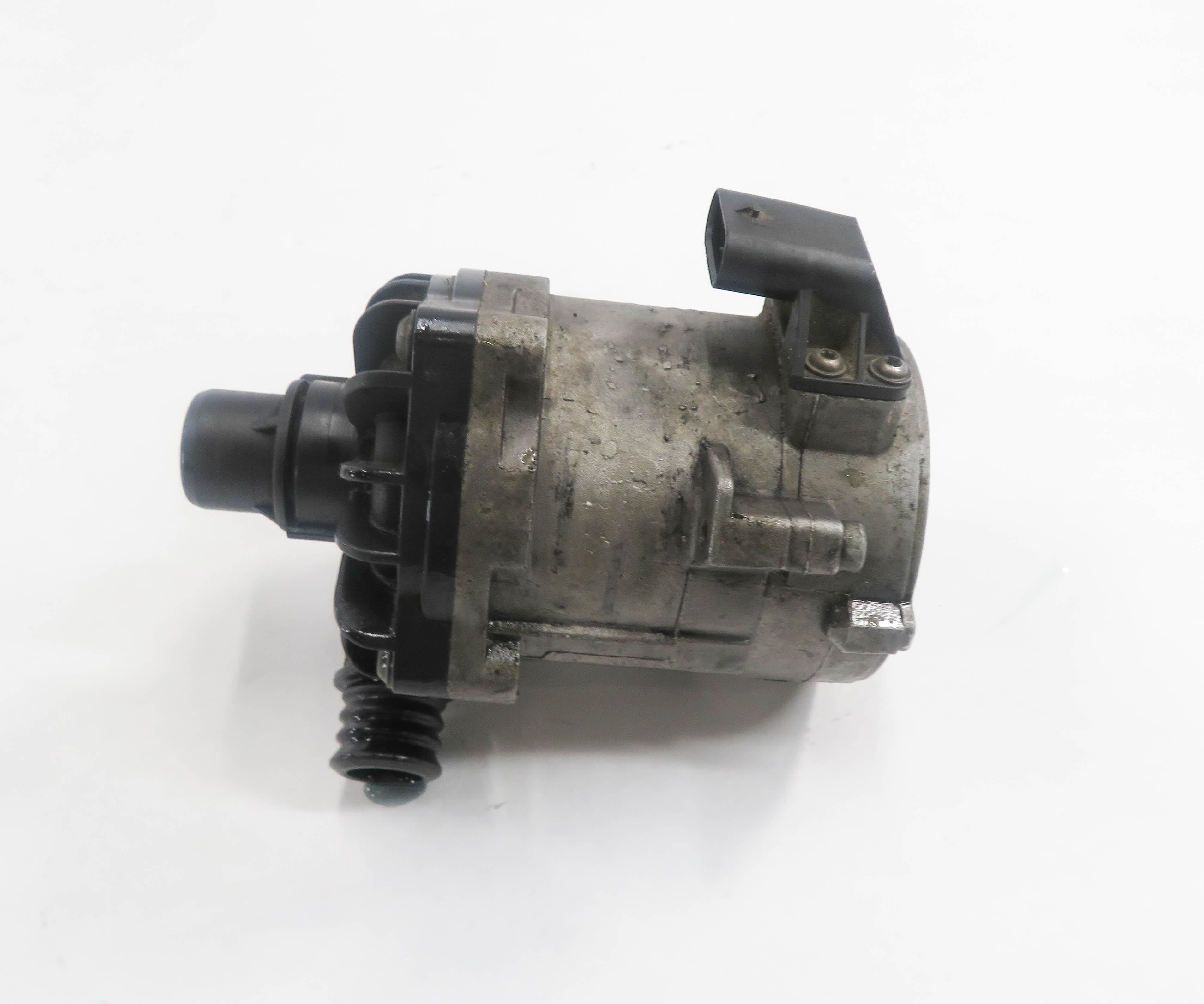 2012 BMW 750i (F01) 4.4L N63 TWIN TURBO ENGINE - AUX AUXILIARY WATER PUMP — exact item pictured