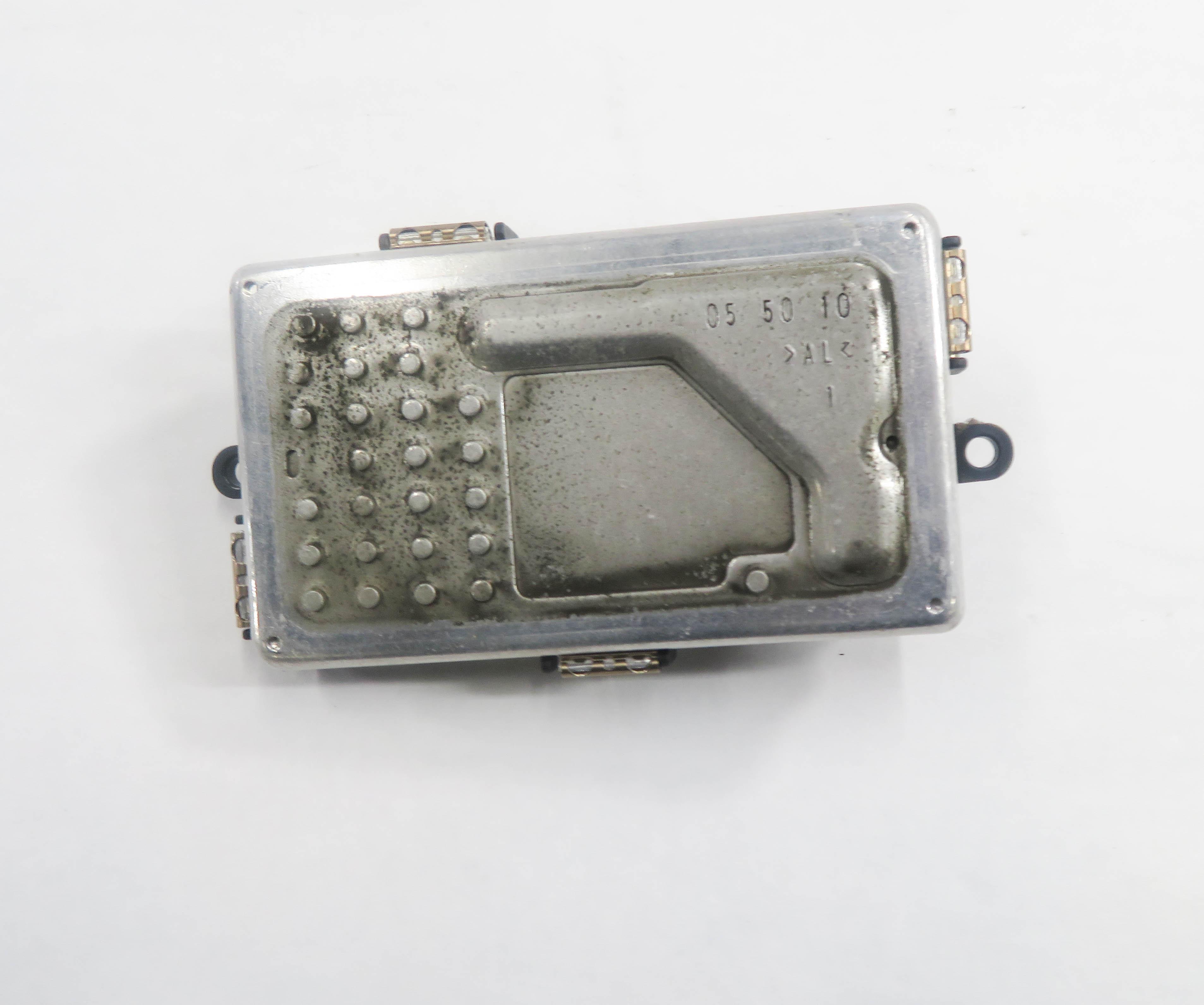 2012 BMW 750i (F01) FRONT HEATER A/C BLOWER FAN MOTOR SPEED RESISTOR — exact item pictured