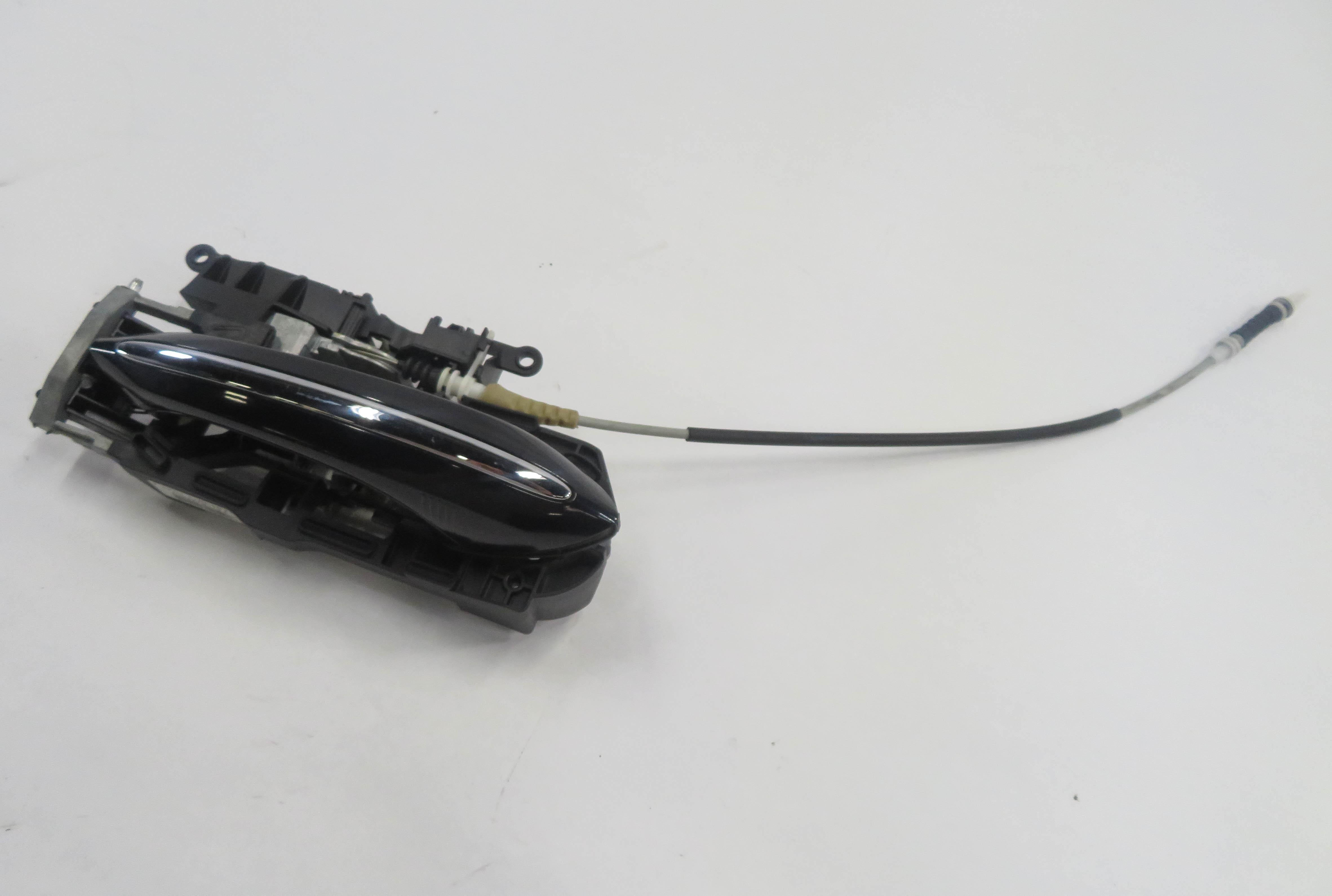 09-18 BMW 528i 535i 550i 740i 750i 760i RIGHT FRONT COMFORT DOOR HANDLE (BLACK) — exact item pictured