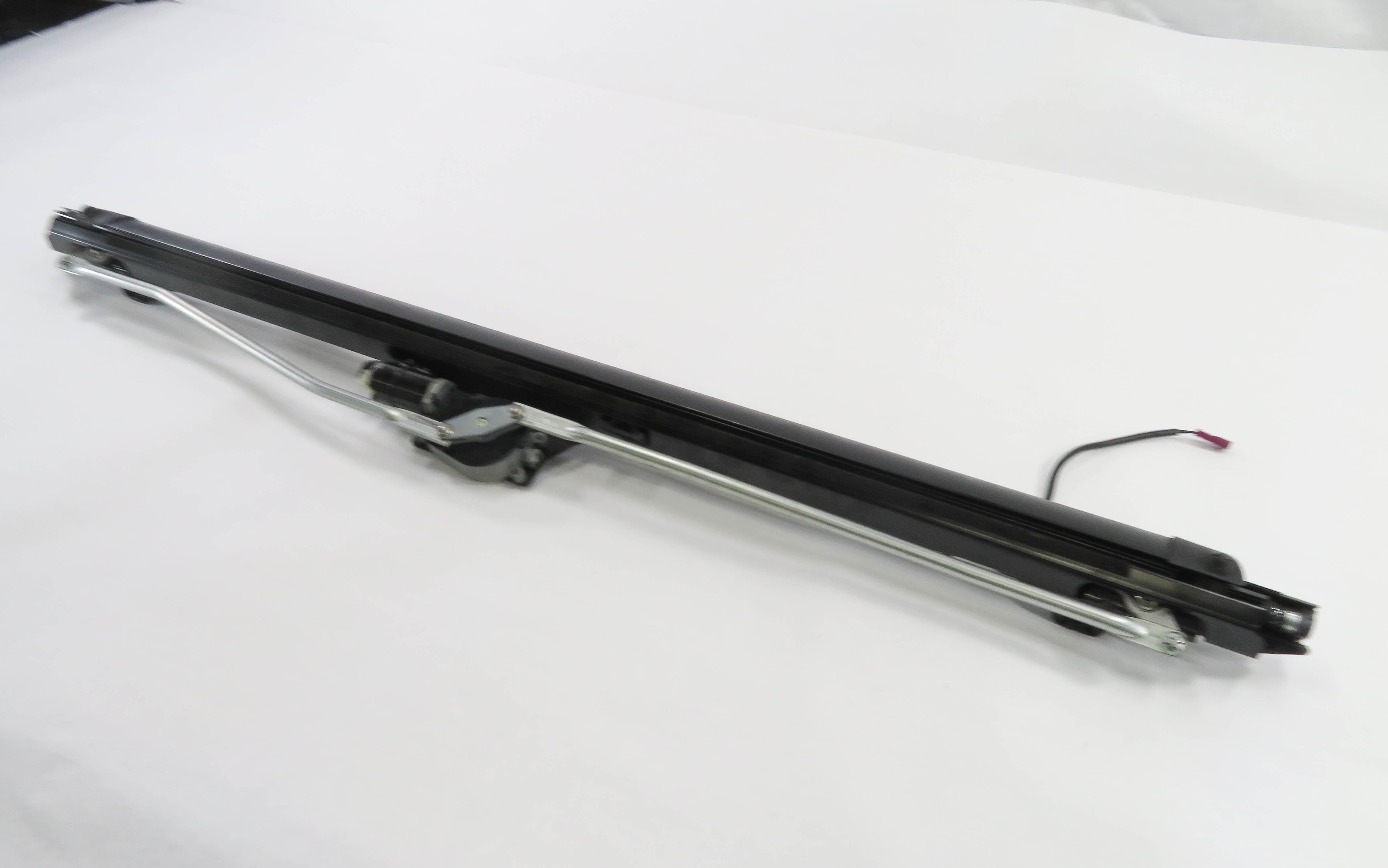 2011-2016 BMW 528i 535i 550i M5 (F10) REAR BACK GLASS ELECTRIC SUNSHADE w/ MOTOR — exact item pictured