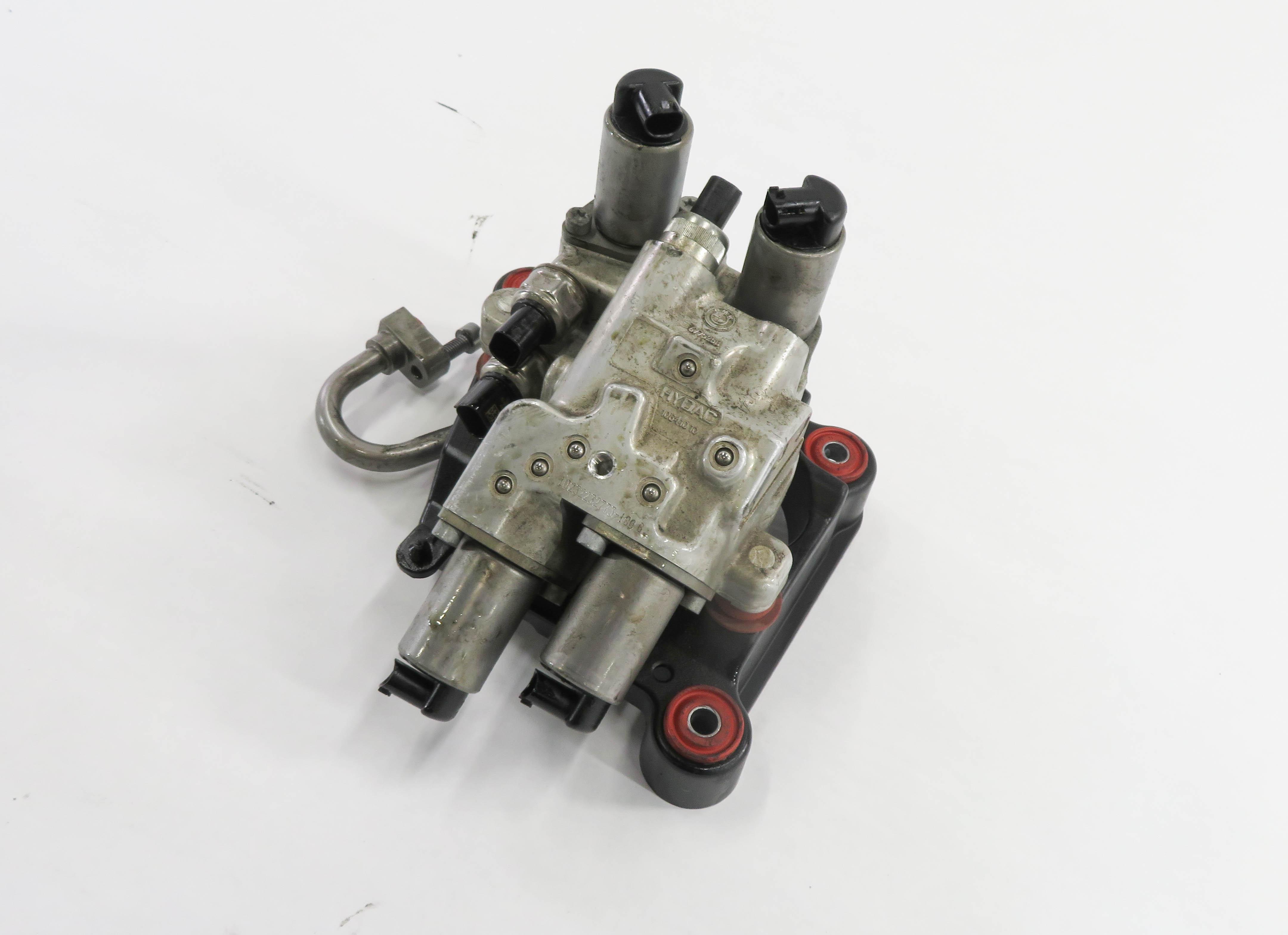 2011 BMW 550i (F10) 4.4L TWIN TURBO ENGINE - DYNAMIC DRIVE HYDRAULIC VALVE BLOCK — exact item pictured