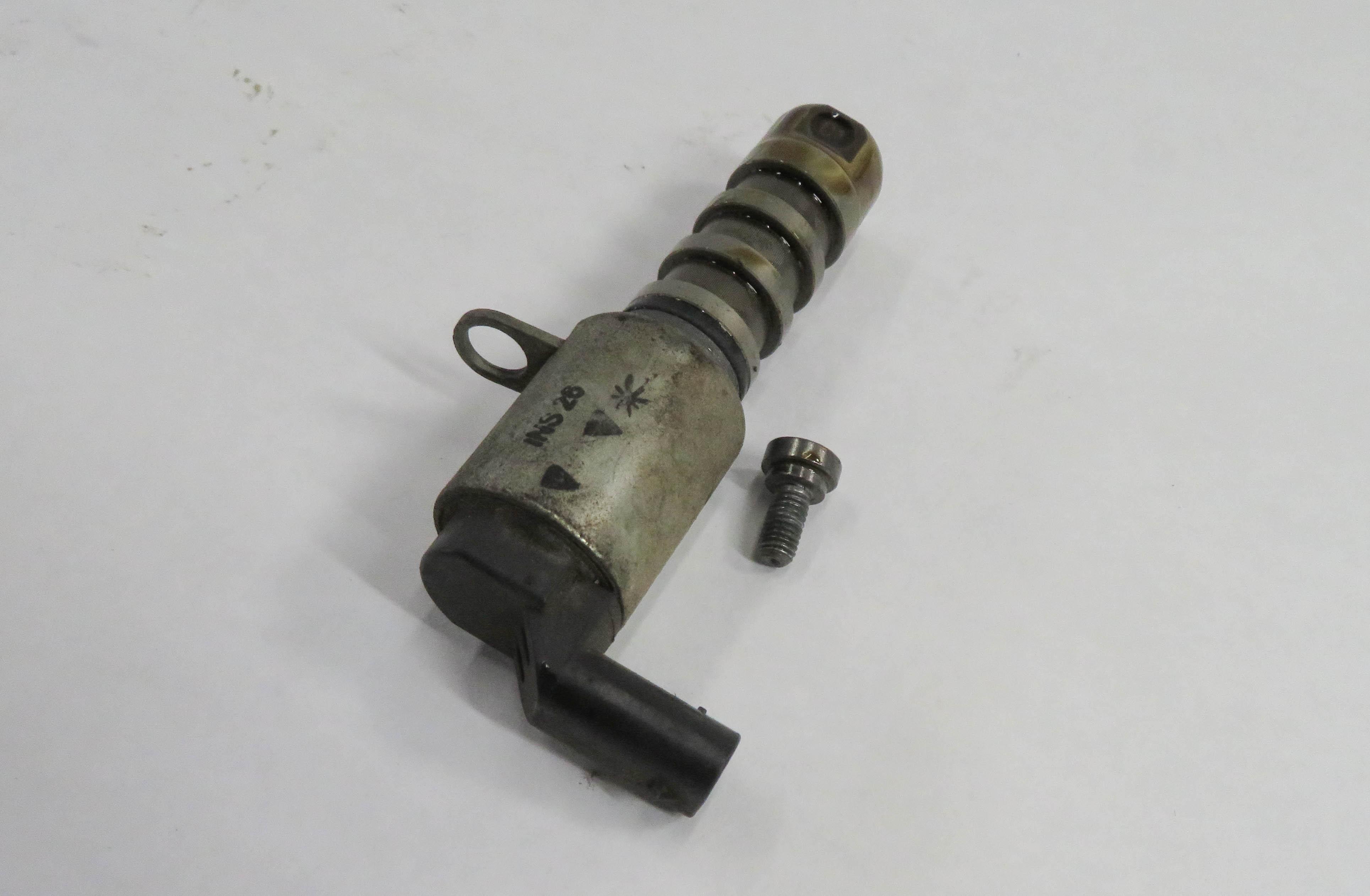 14 AUDI Q7 (4L) 3.0L SUPER (CTW) ENGINE CAM CAMSHAFT ADJUSTER SOLENOID MODULE — exact item pictured