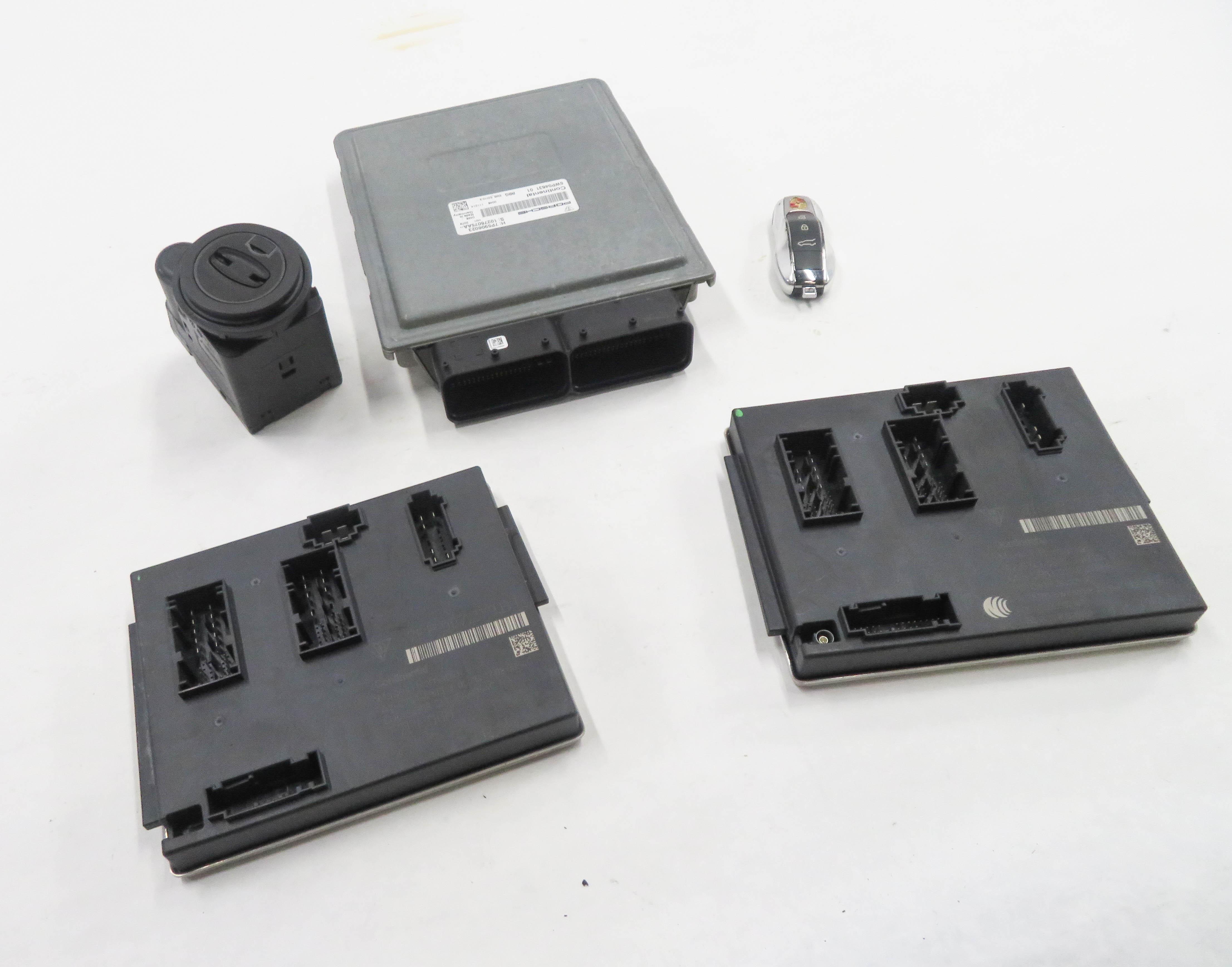 2016 PORSCHE CAYENNE (958) 3.6L MCX.ZA TURBO ENGINE IMMOBILIZER MODULE KEY SET — exact item pictured