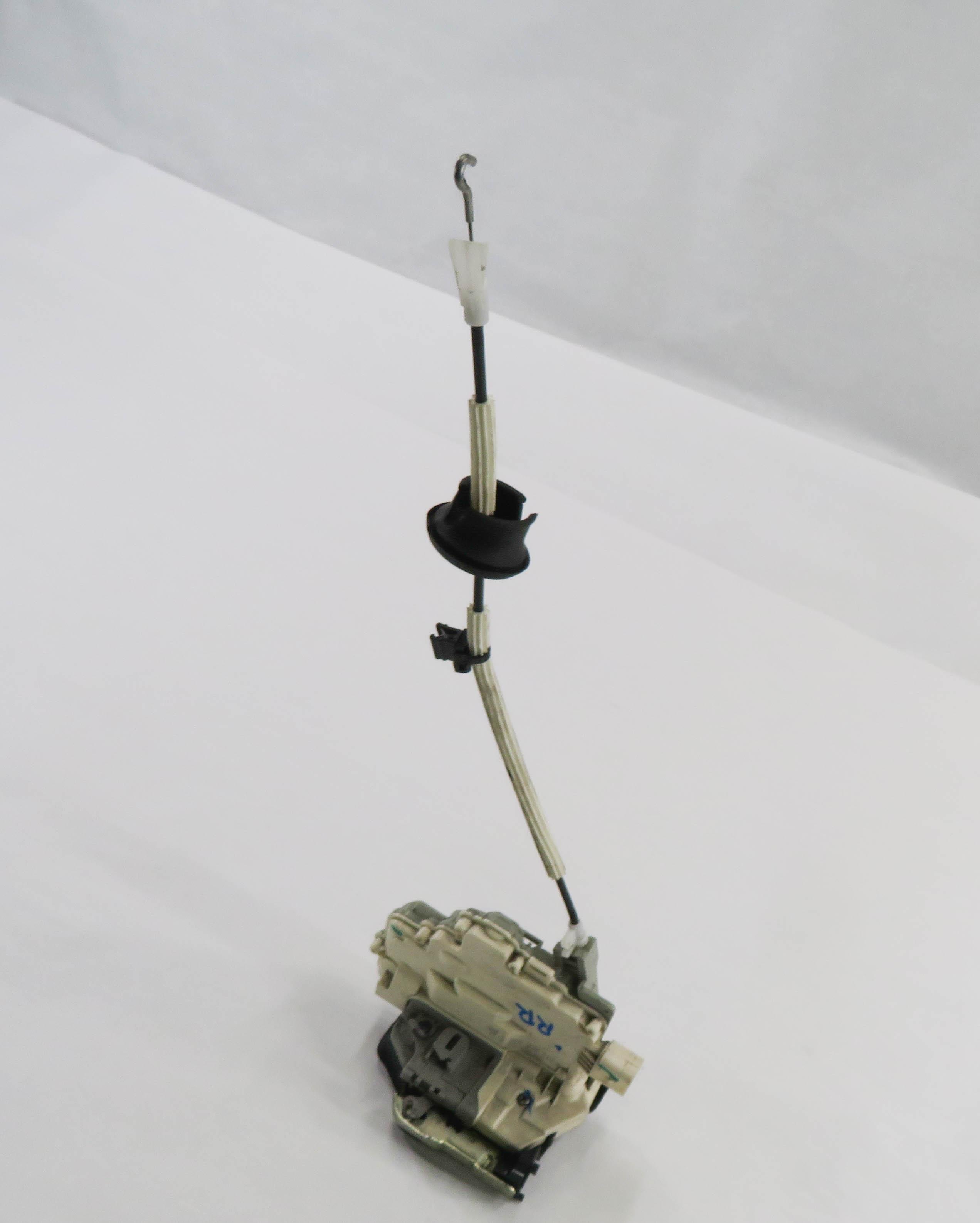 10-20 VW / PORSCHE - A3 A4 A8 S3 S4 Q5 MACAN PANAMERA - RIGHT REAR DOOR LATCH — exact item pictured