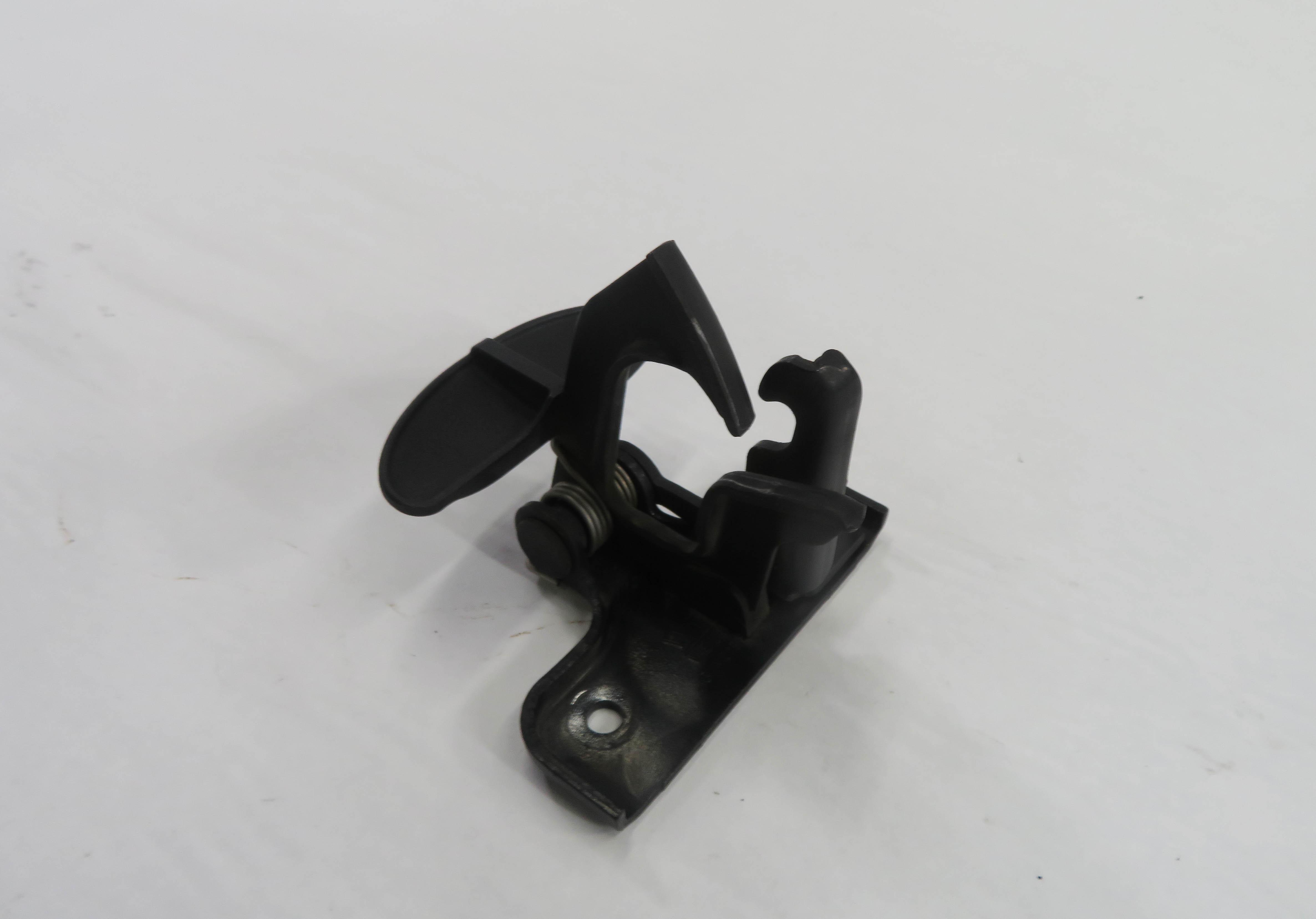 2009 MERCEDES ML320 (W164) FRONT HOOD SAFETY LOCK LATCH CATCH RELEASE LEVER — exact item pictured