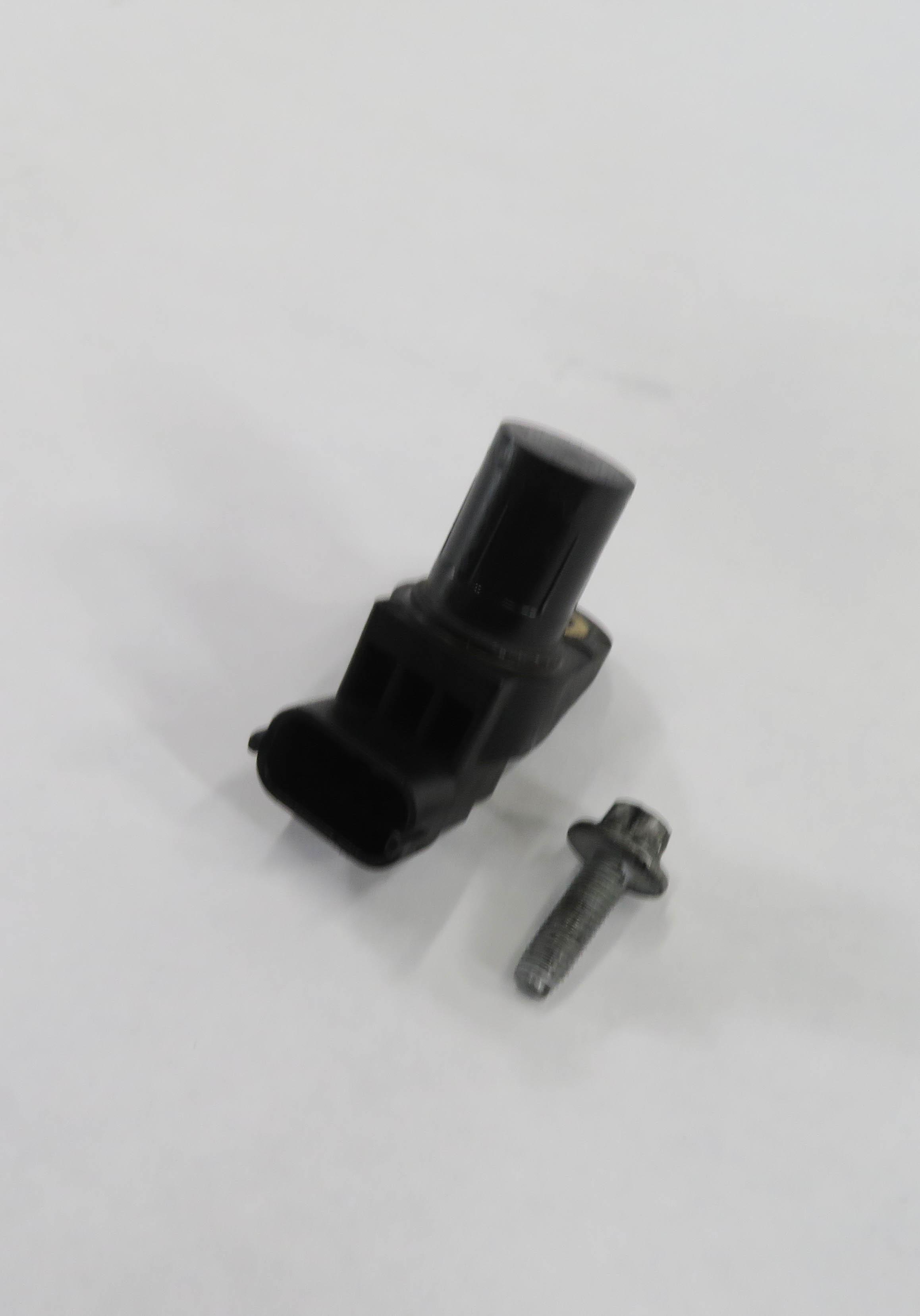 09 MERCEDES ML320 (W164) 3.0L OM642 DIESEL ENGINE - CAMSHAFT CAM POSITION SENSOR — exact item pictured