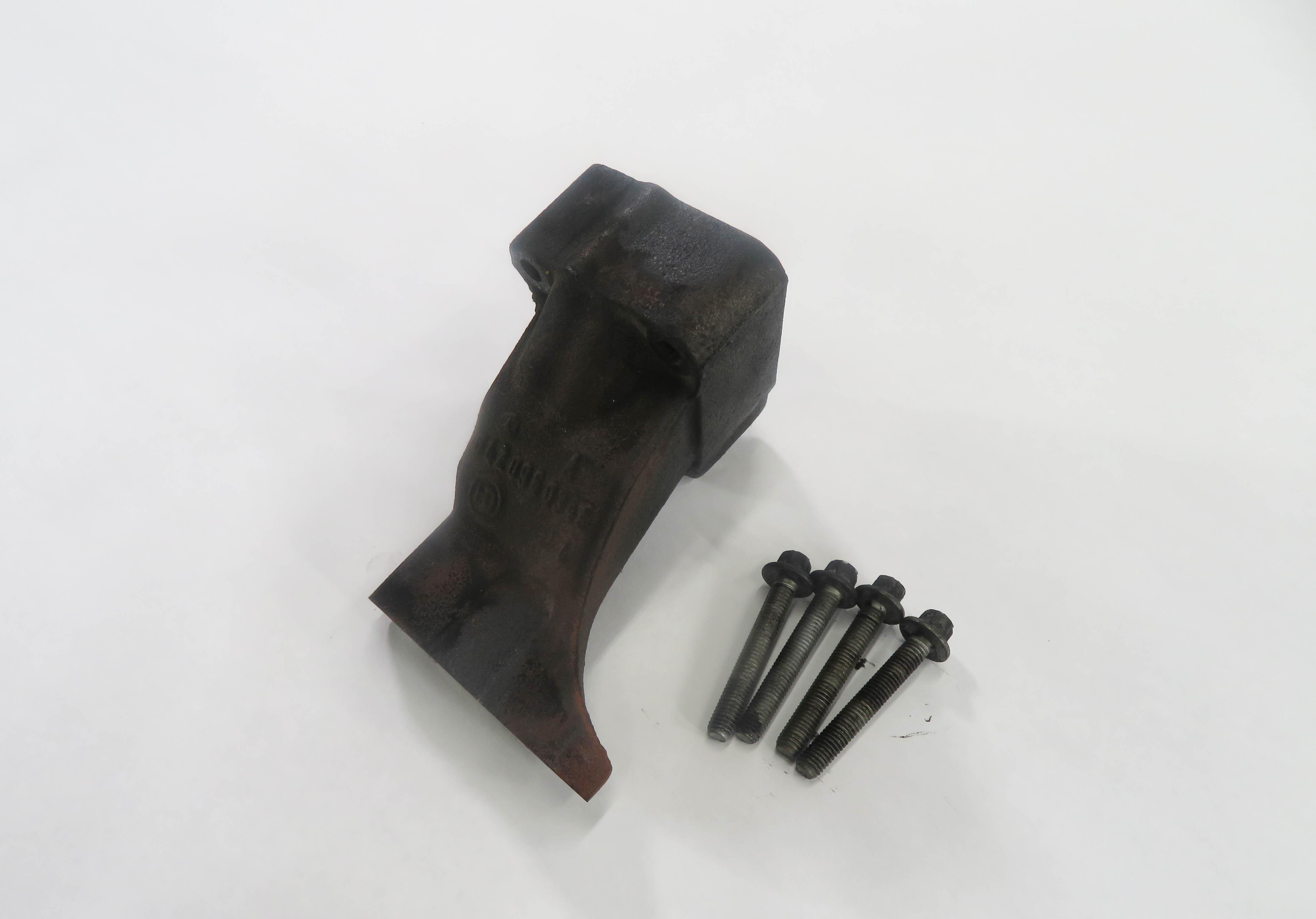 2009 MERCEDES ML320 (W164) 3.0L OM642 DIESEL - TURBOCHARGER PEDESTAL BRACKET — exact item pictured