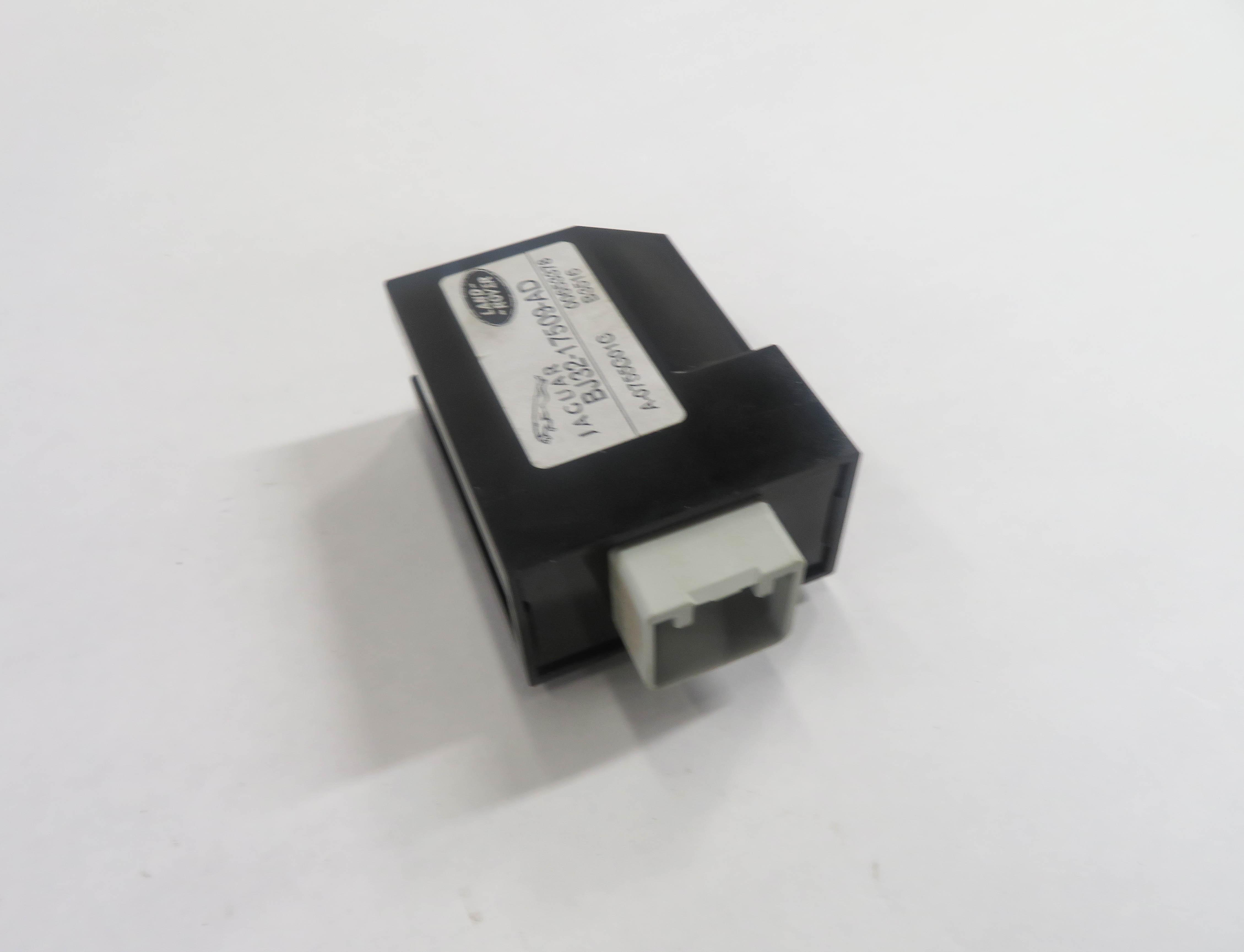 2017 RANGE ROVER EVOQUE (L538) WINDSHIELD WIPER CONTROL MODULE — exact item pictured