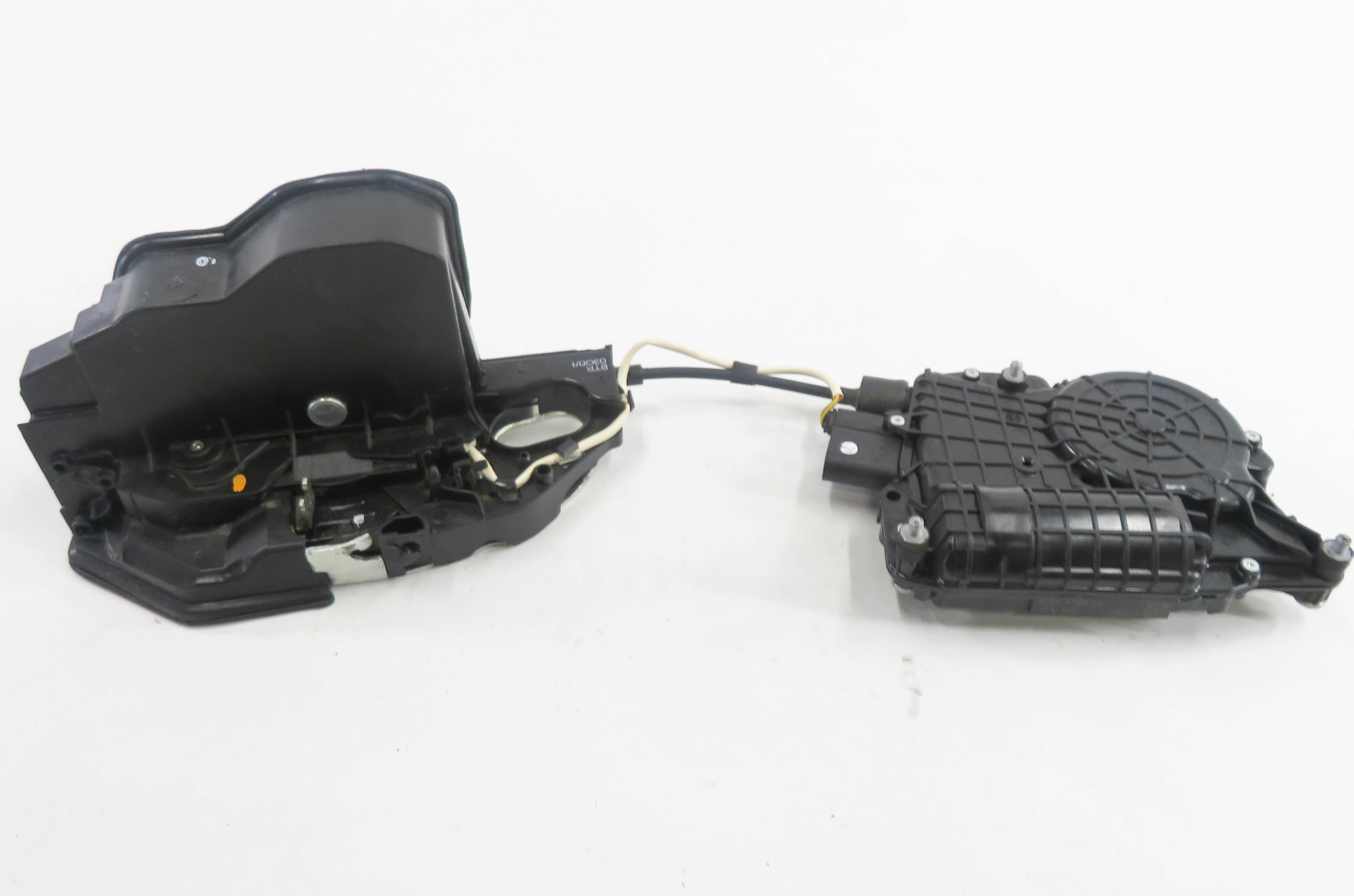 2011 BMW ACTIVEHYBRID 7 (F04) RIGHT FRONT PASSENGER SOFT CLOSE DOOR LOCK LATCH — exact item pictured