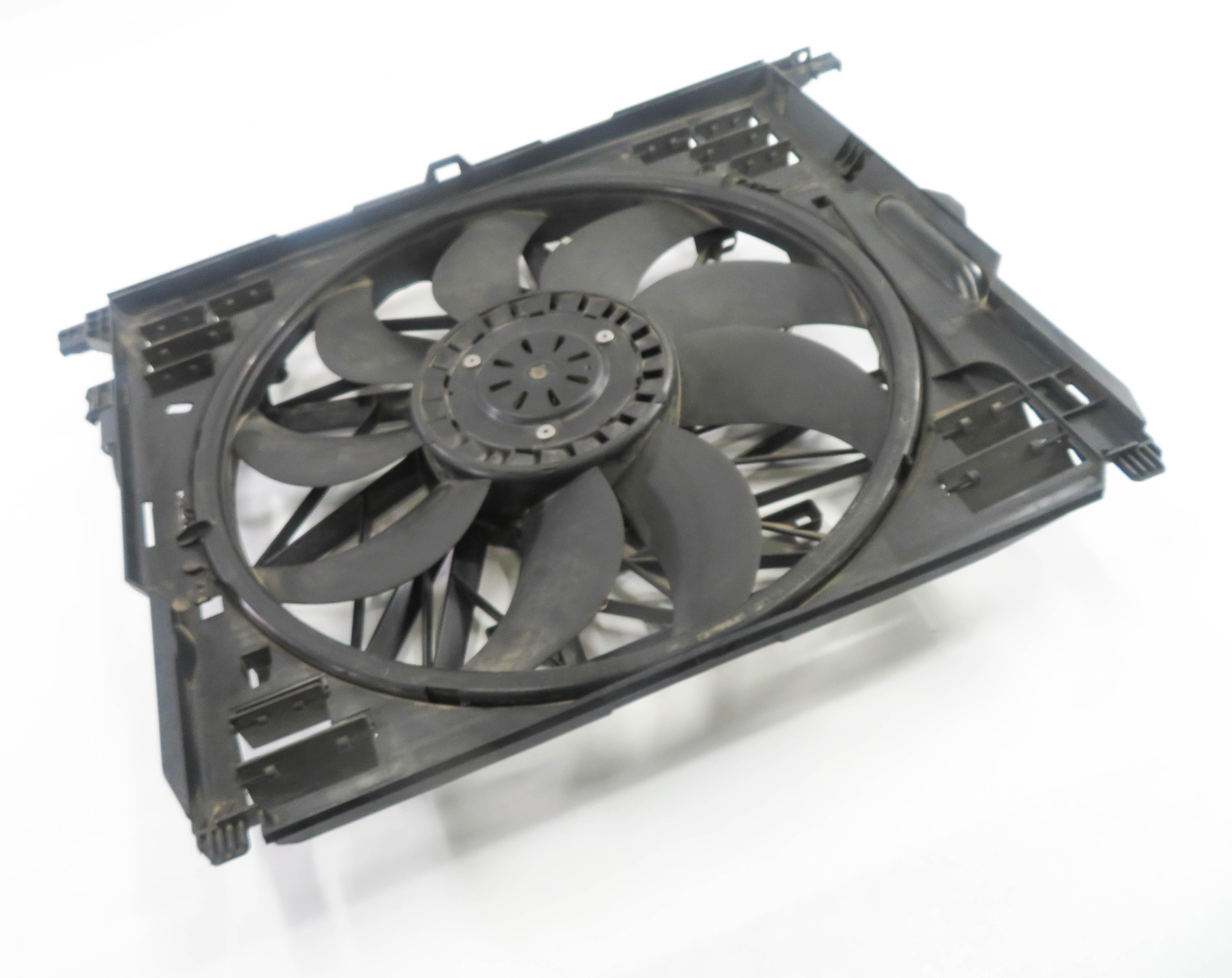 2010-2018 BMW 550i 550iGT 650i 750i B7 (F01 F06 F10) 850w RADIATOR COOLING FAN — exact item pictured