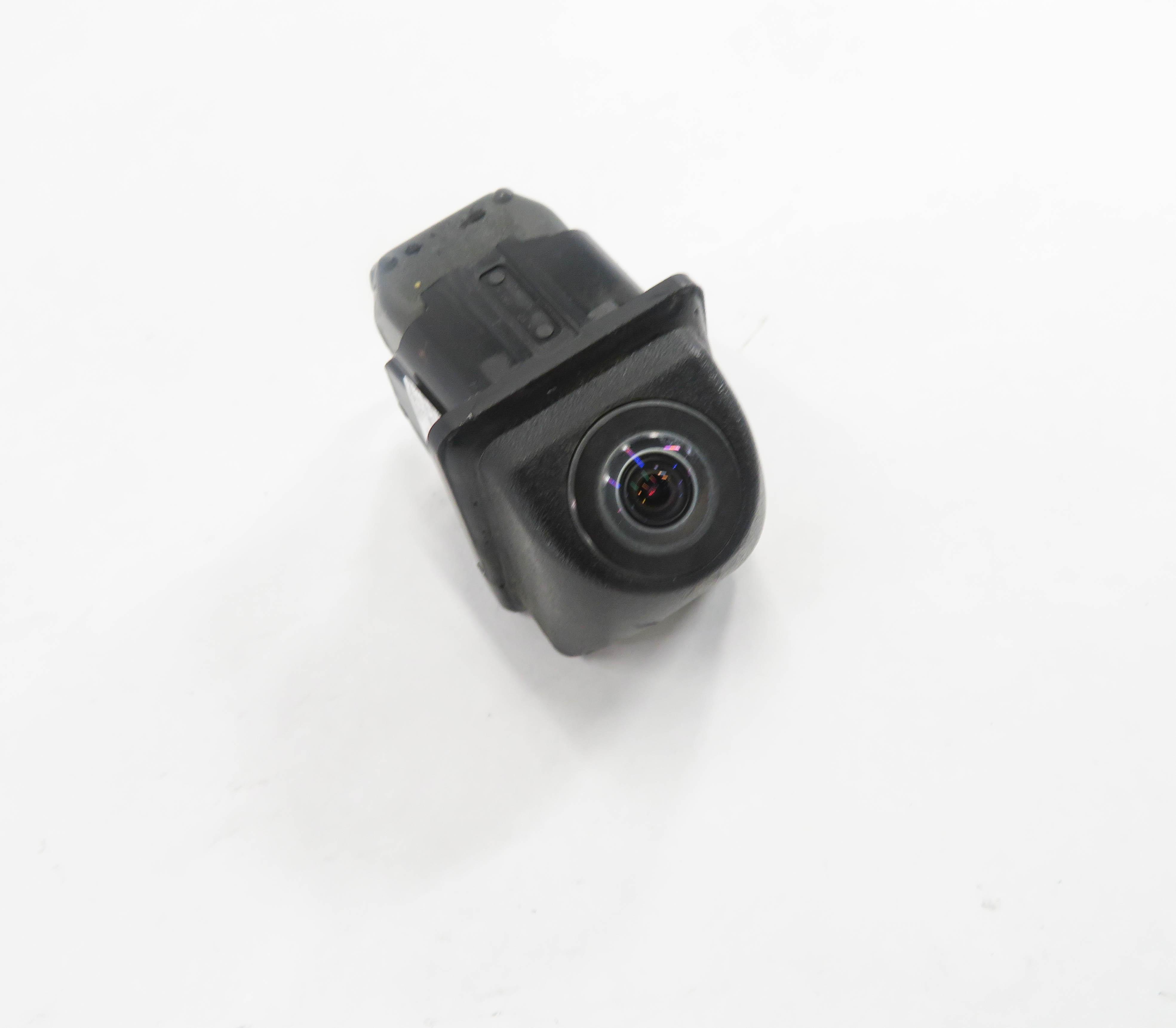 09-18 BMW 2 3 4 5 7 M5 X3 X5 X6 (F01 F07 F10 F15 F16 F30 F32) REARVIEW CAMERA — exact item pictured