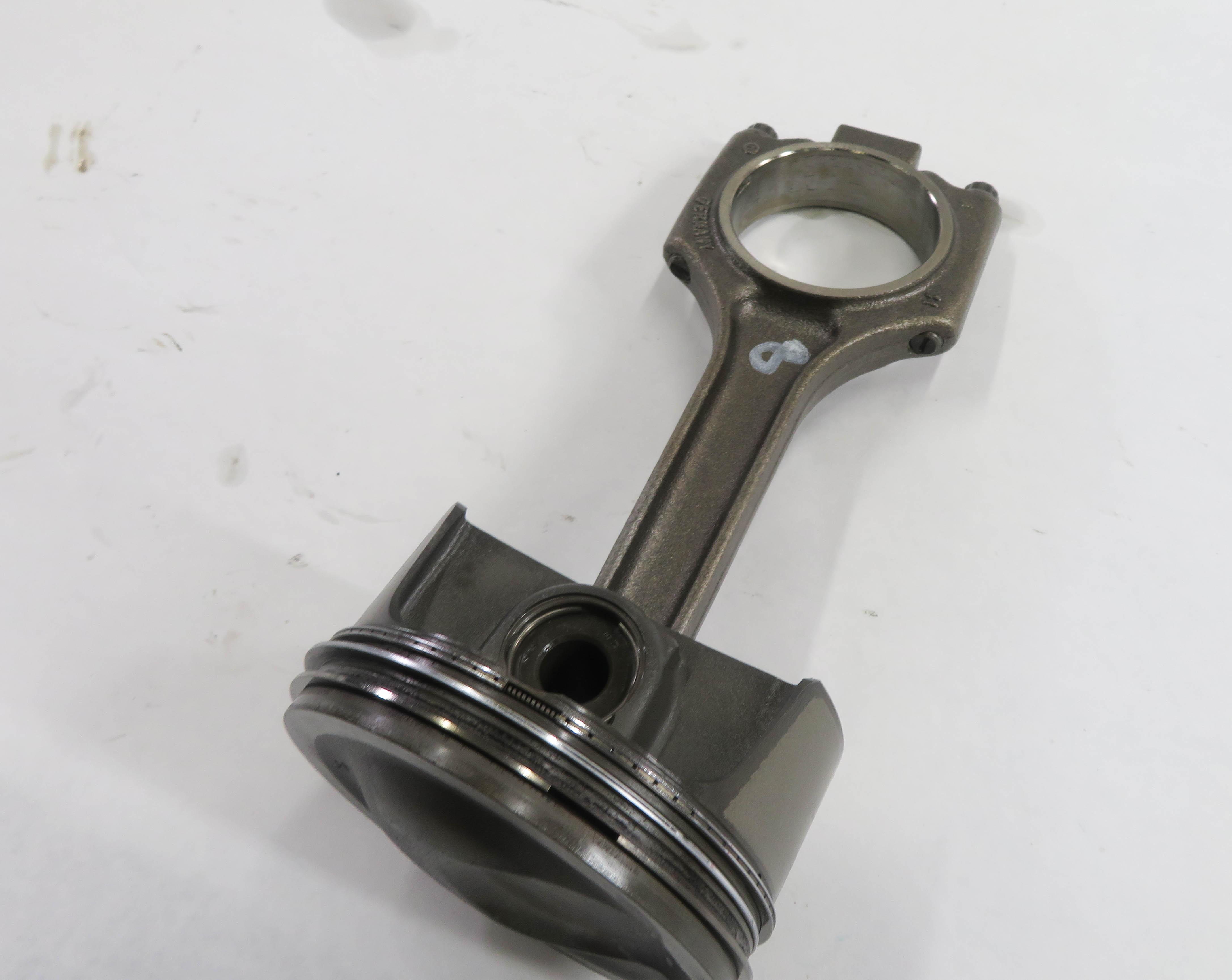2008-2012 PORSCHE CAYENNE PANAMERA (957 970 G1) 4.8L TURBO - LEFT PISTON w/ ROD — exact item pictured