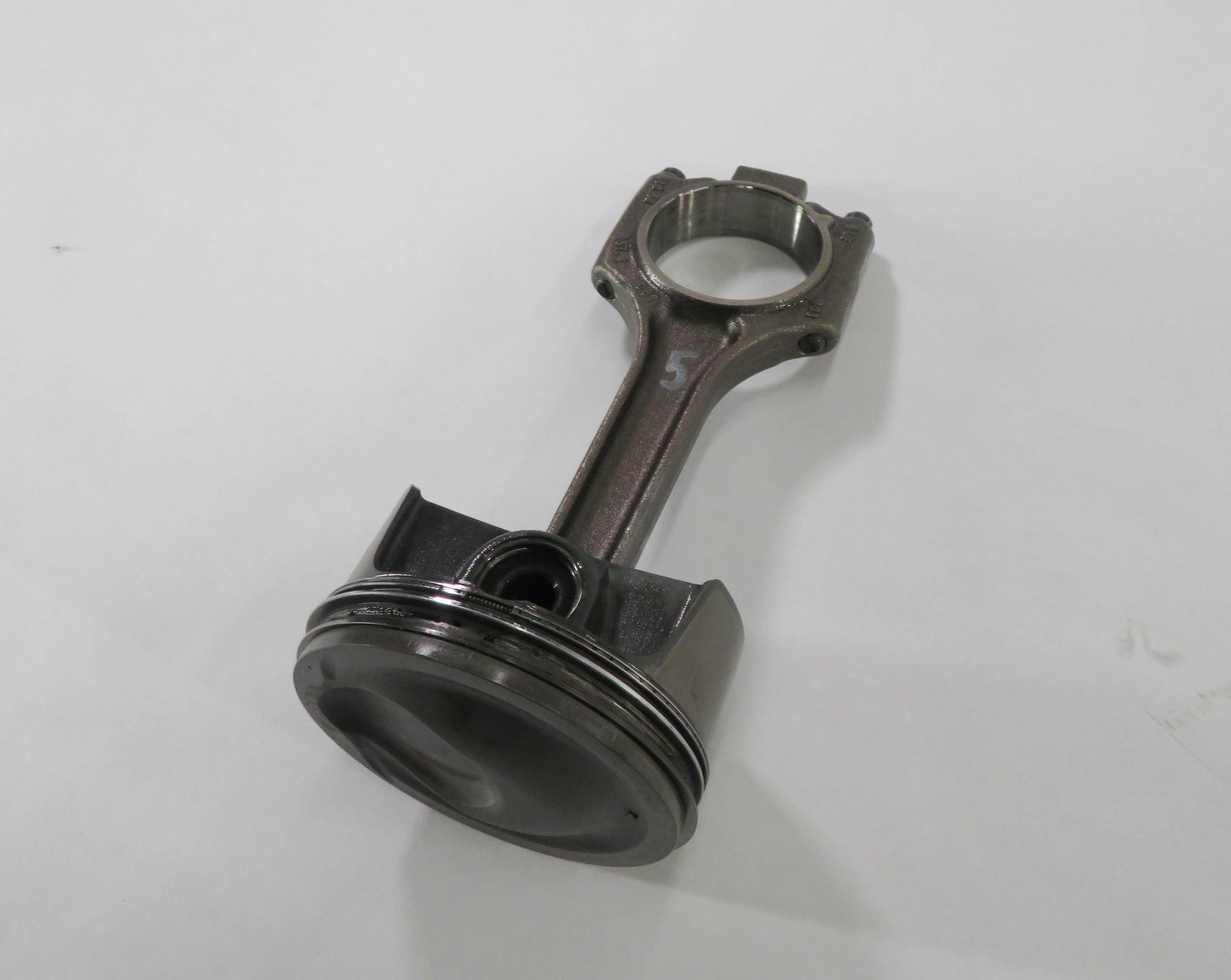 2008-2012 PORSCHE CAYENNE PANAMERA (957 970 G1) 4.8L TURBO - RIGHT PISTON w/ ROD — exact item pictured
