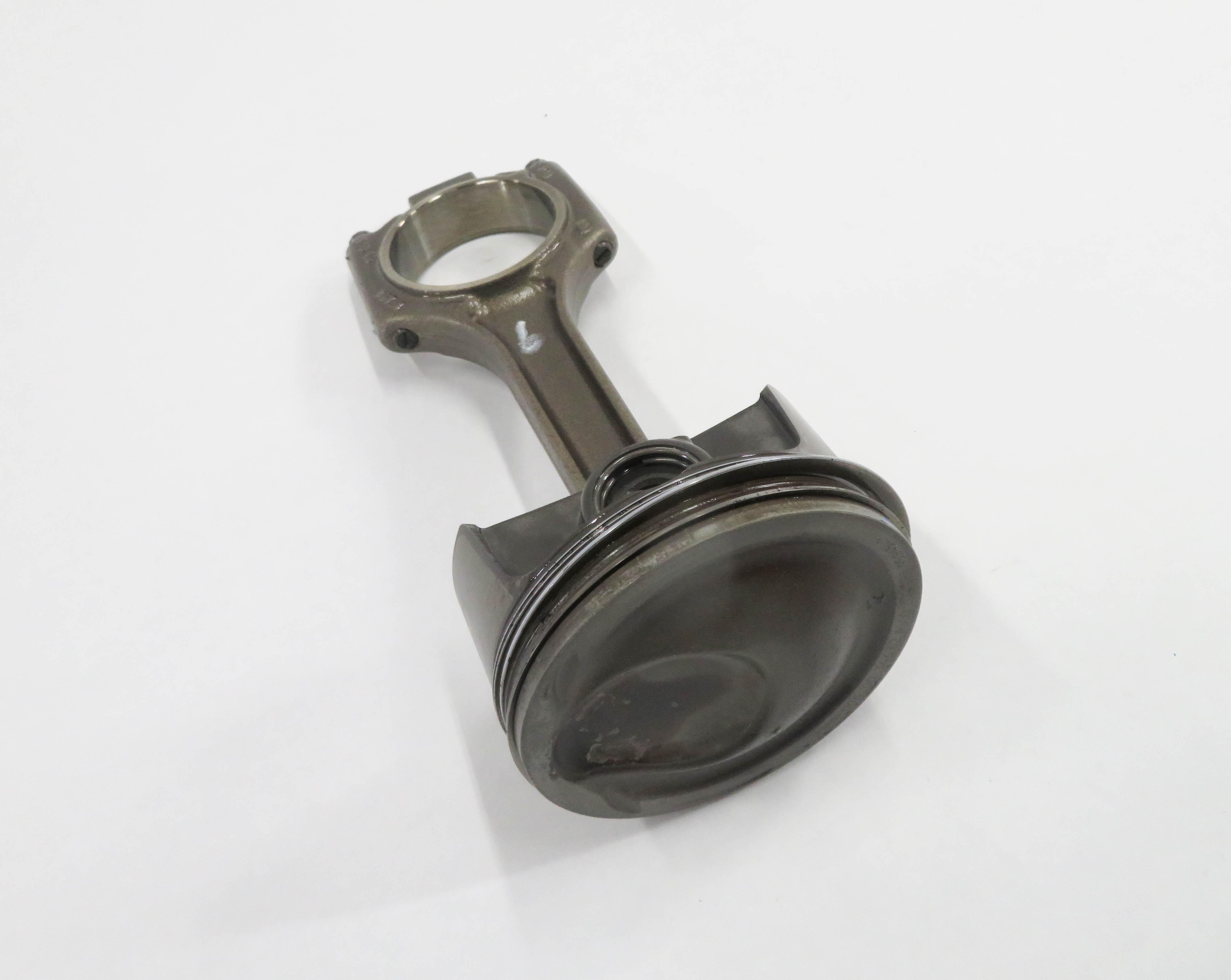 2008-2012 PORSCHE CAYENNE PANAMERA (957 970 G1) 4.8L TURBO - RIGHT PISTON w/ ROD — exact item pictured