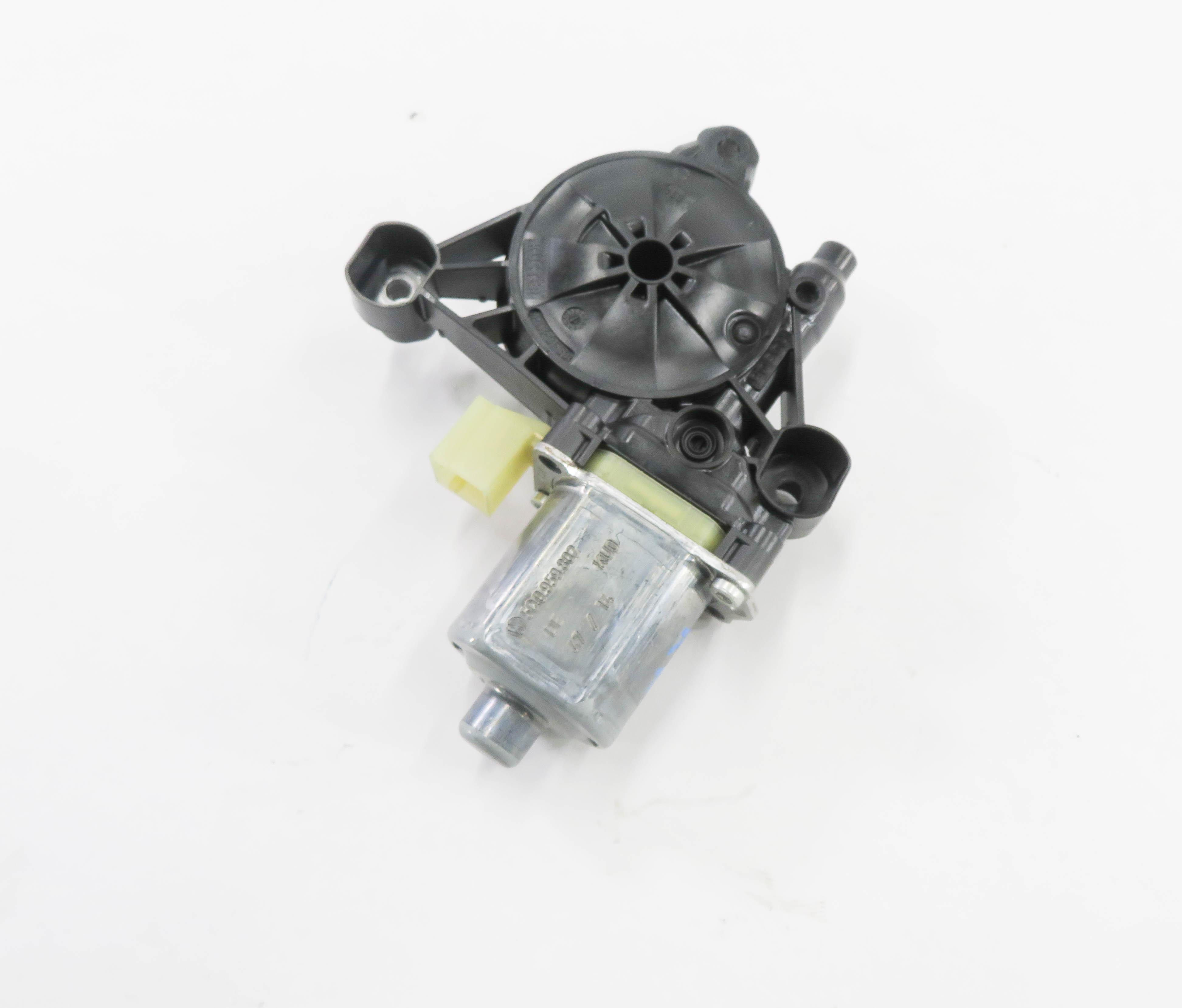 2015-2018 AUDI A3 S3 RS3 (8V) RIGHT SIDE REAR DOOR POWER WINDOW MOTOR — exact item pictured