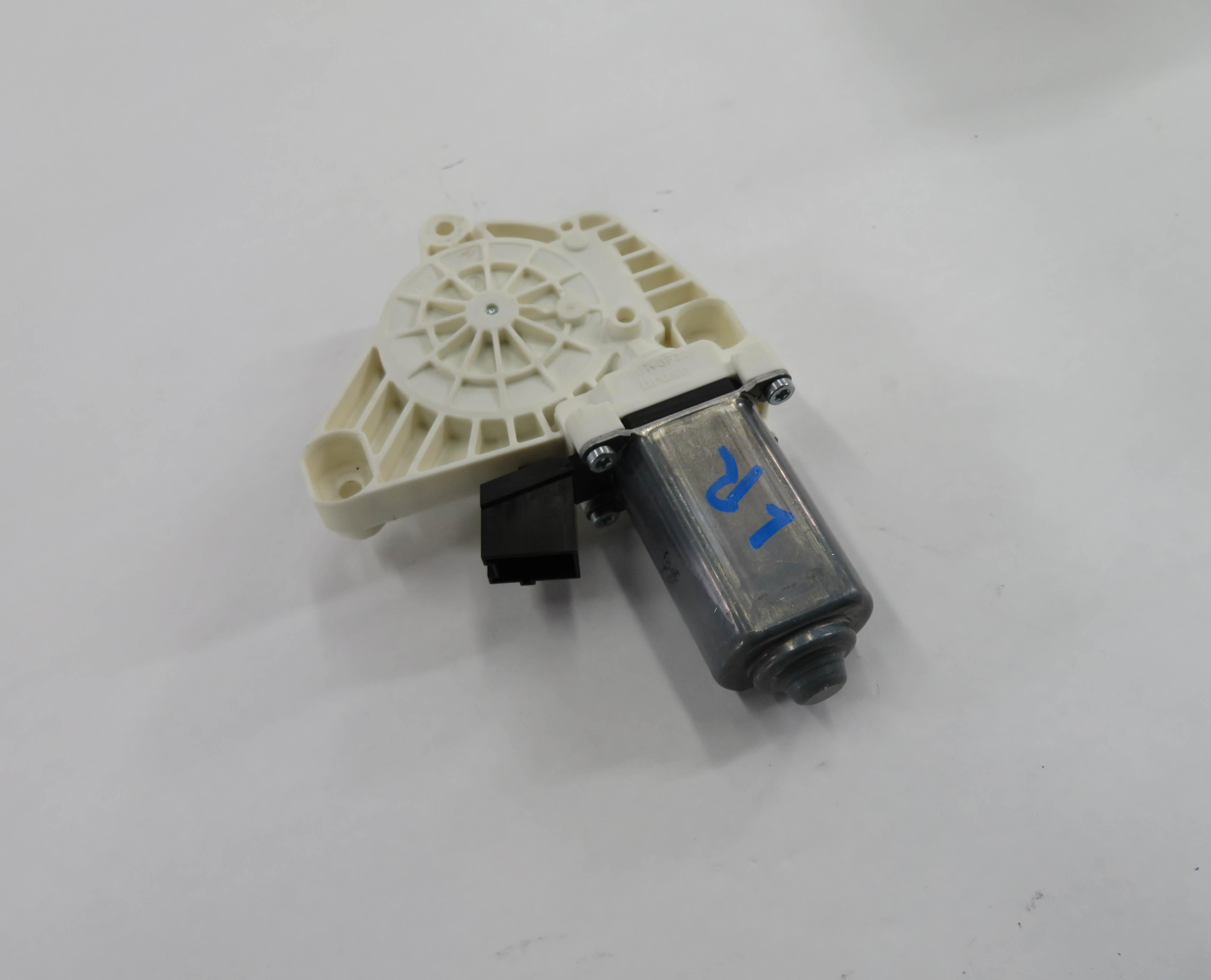 2007-2013 MERCEDES S350 S400 S450 S550 S600 (W221) LEFT REAR DOOR WINDOW MOTOR — exact item pictured