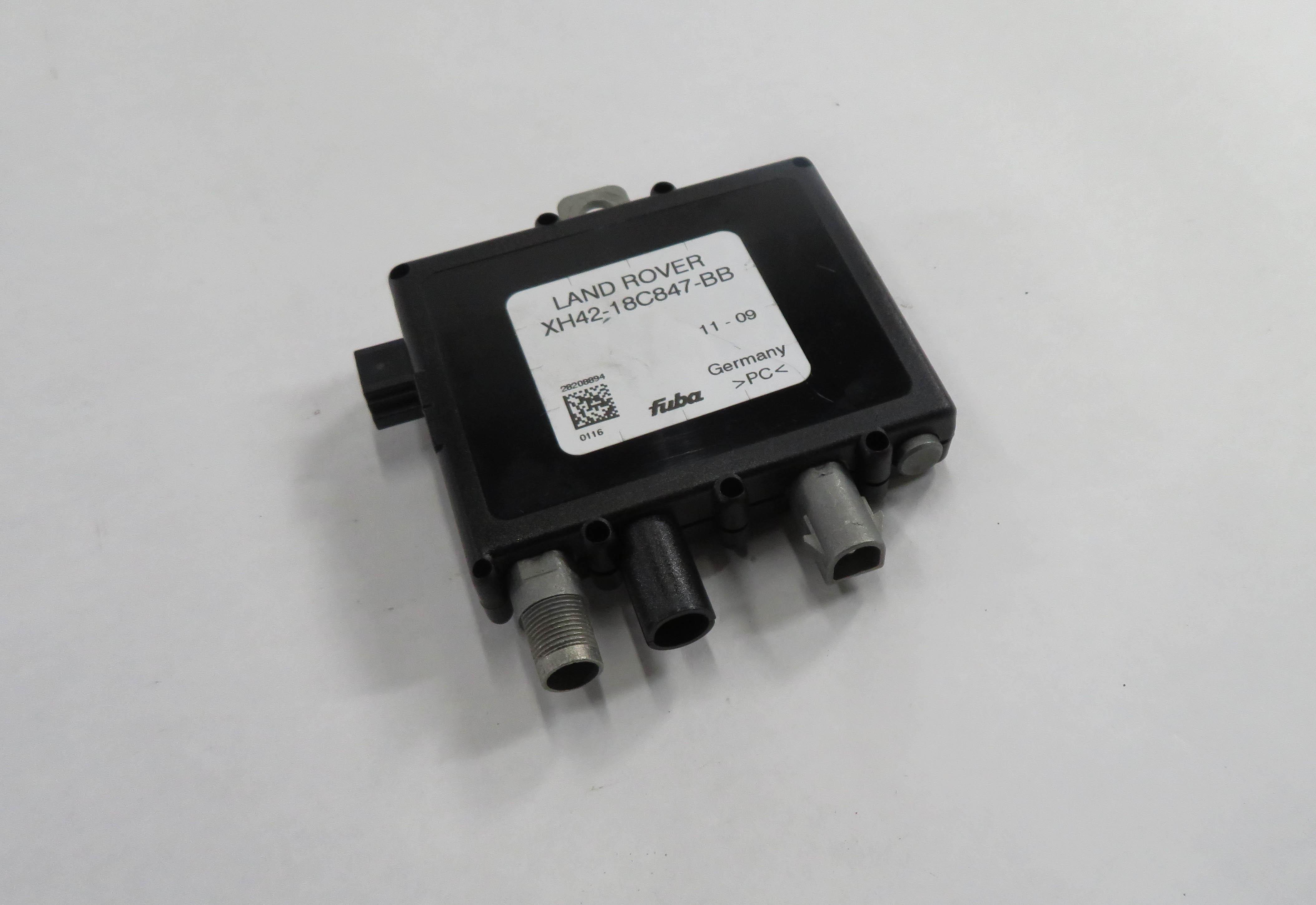 2010 RANGE ROVER (L322) ANTENNA AMP AMPLIFIER MODULE — exact item pictured