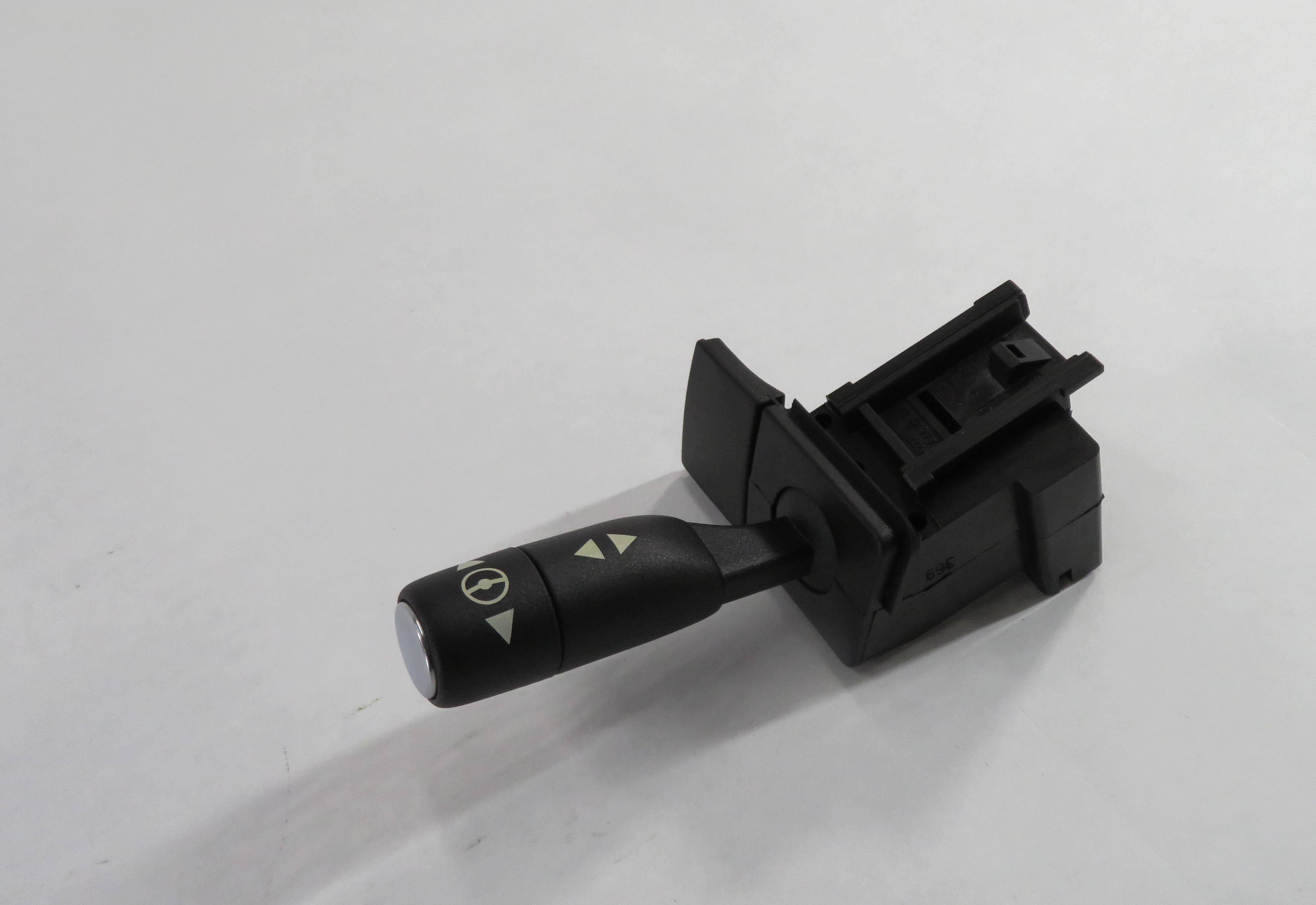 2010 RANGE ROVER (L322) STEERING ADJUSTER POSITION SWITCH LEVER — exact item pictured