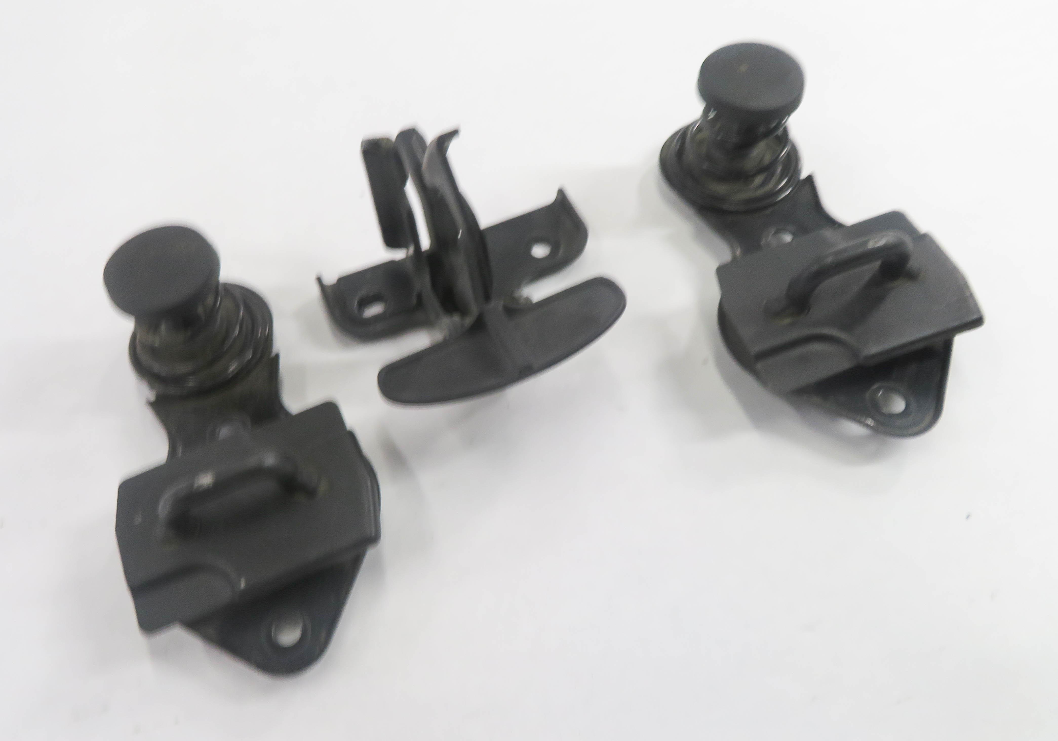 2011 MERCEDES BENZ ML350 (W164) FRONT HOOD SAFETY LATCH SET-3 — exact item pictured