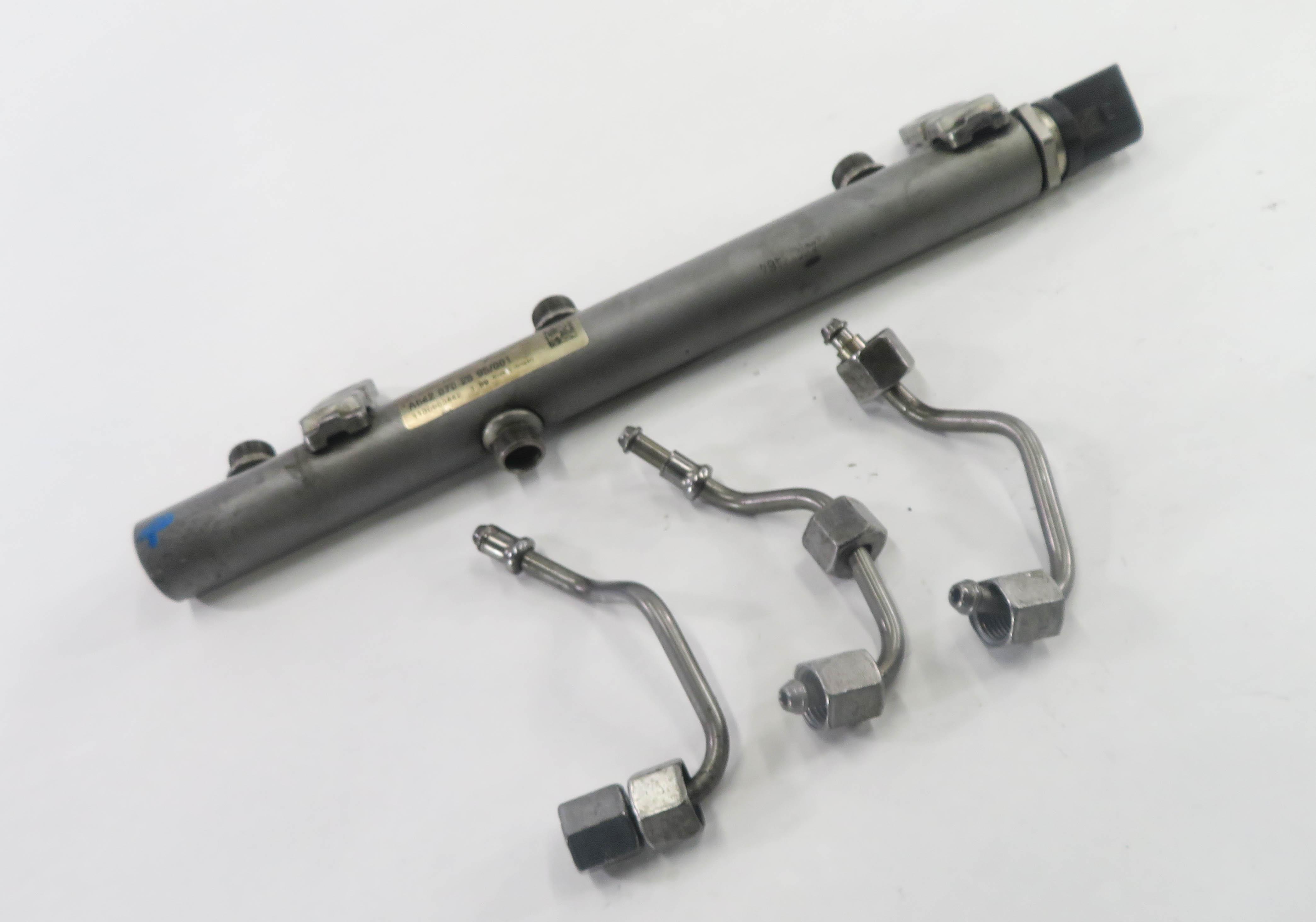 2011 MERCEDES BENZ ML350 (W164) 3.0L DIESEL ENGINE - RIGHT FUEL RAIL — exact item pictured
