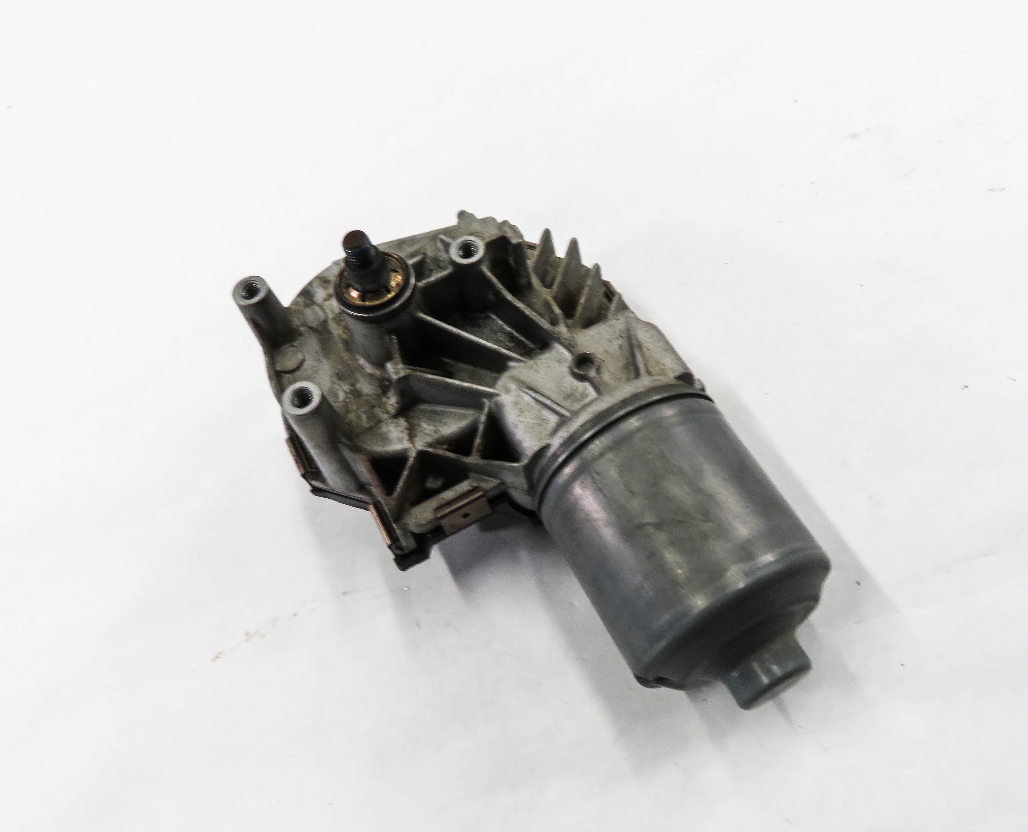 2010-2016 BMW M5 528i 535i 550i 740i 750i 760i (F01 F10) WINDSHIELD WIPER MOTOR — exact item pictured