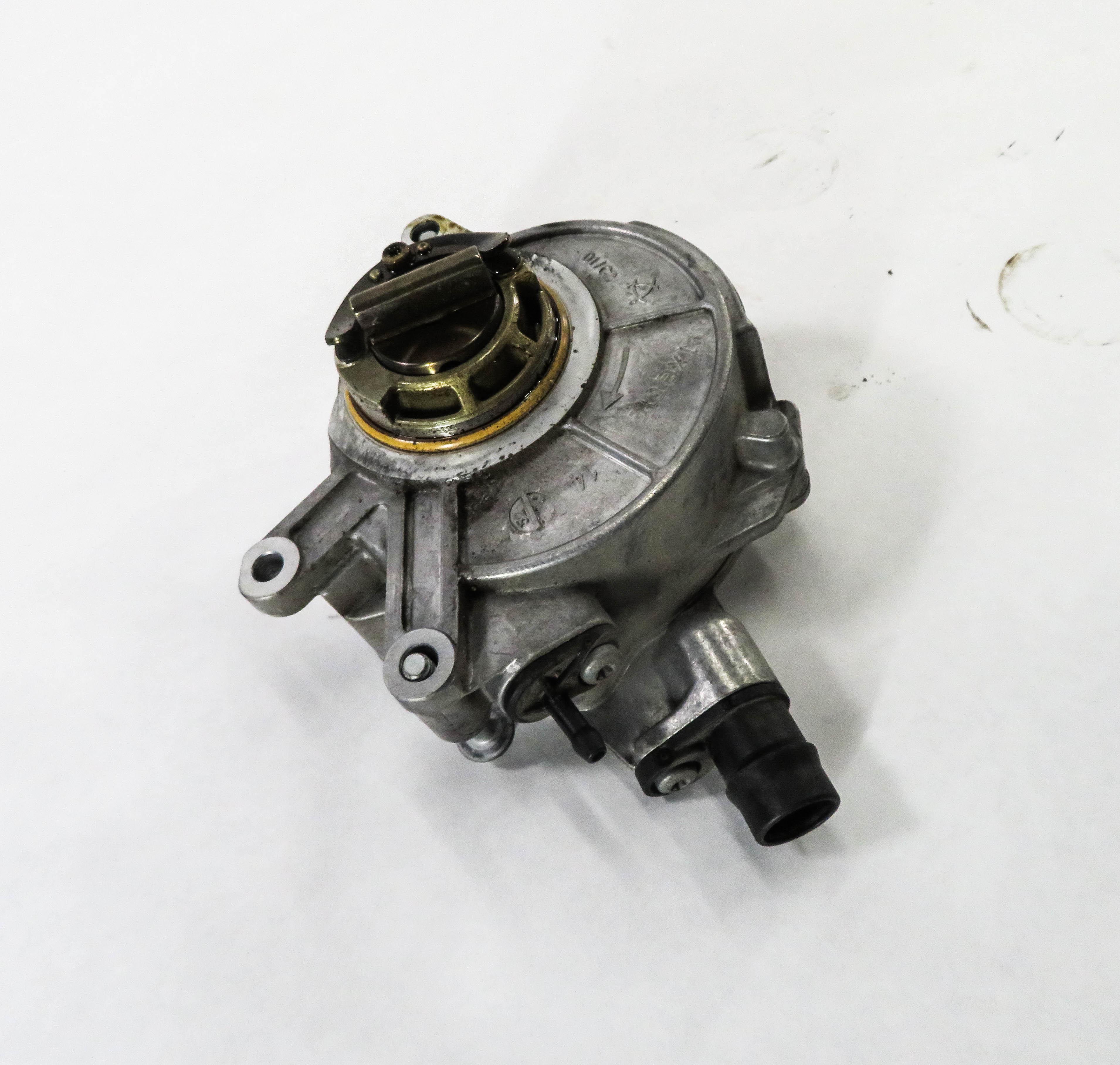 2010-2017 BMW 550i 650i 750i M5 M6 X5 X6 - 4.4L V8 TWIN TURBO BRAKE VACUUM PUMP — exact item pictured