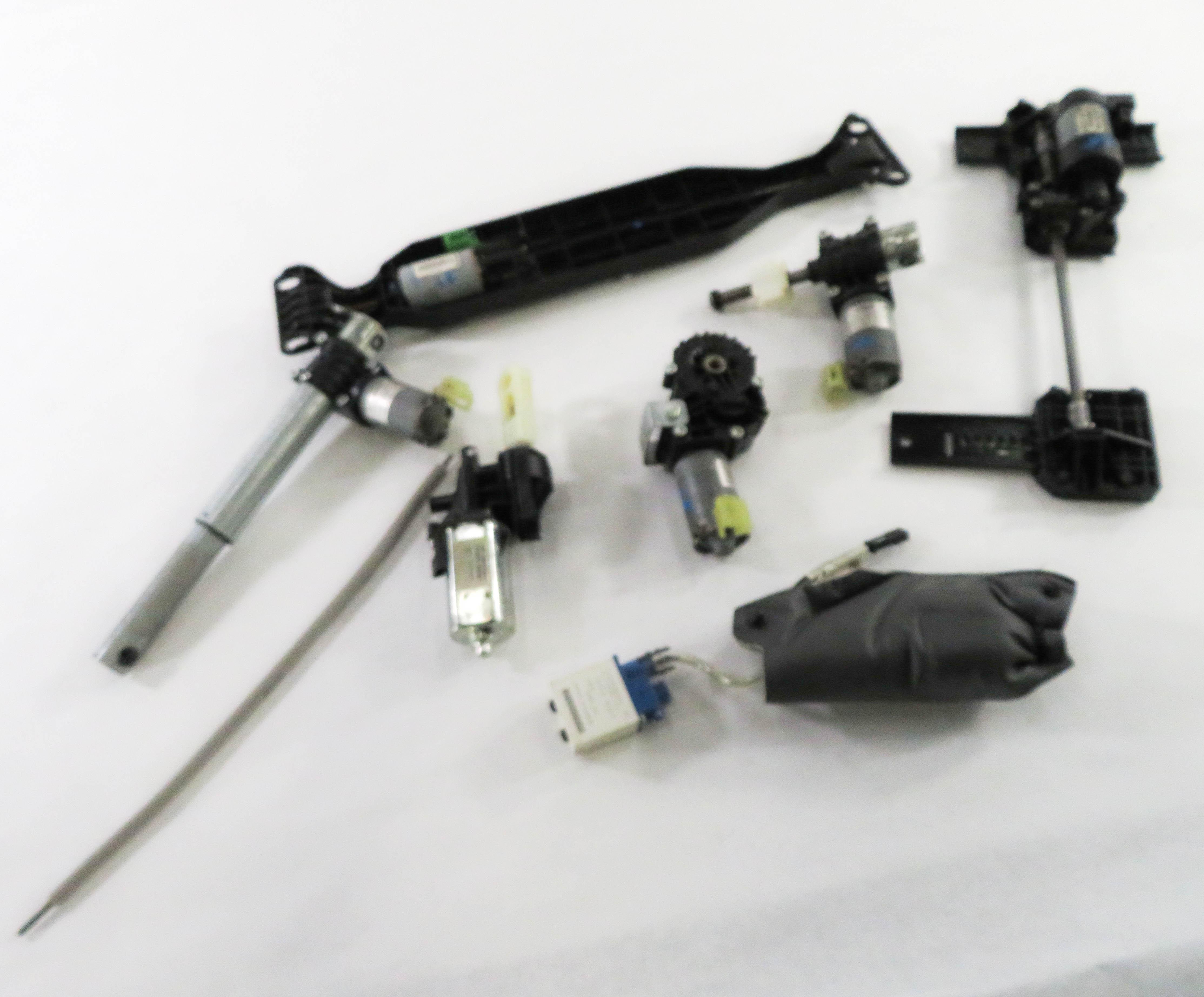 2011 BMW 535i (F10) LEFT FRONT DRIVER POWER SEAT ADJUSTMENT MOTOR SET-7 — exact item pictured