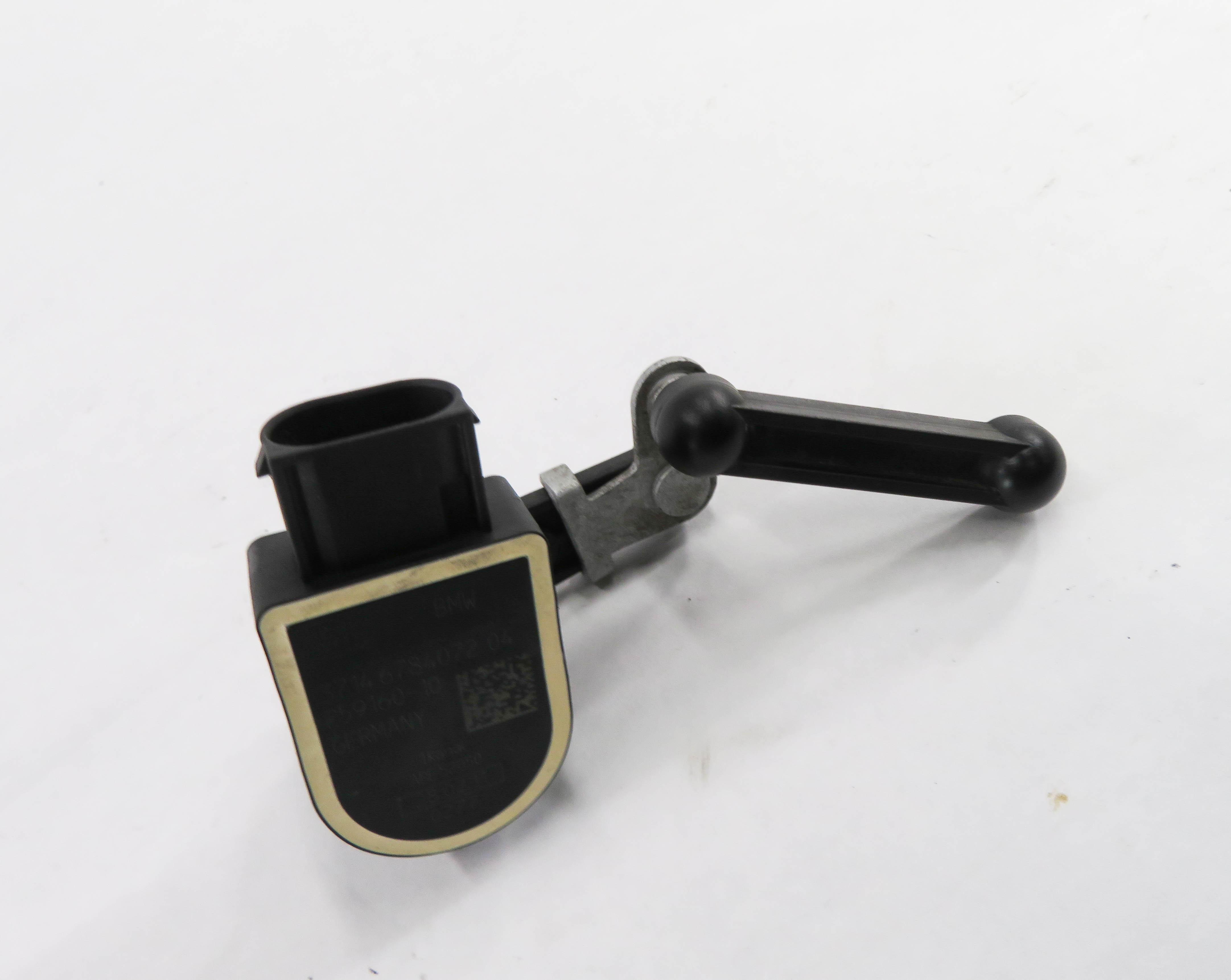 2011 BMW 535i (F10) LEFT FRONT DRIVER SUSPENSION HEIGHT LEVEL SENSOR — exact item pictured