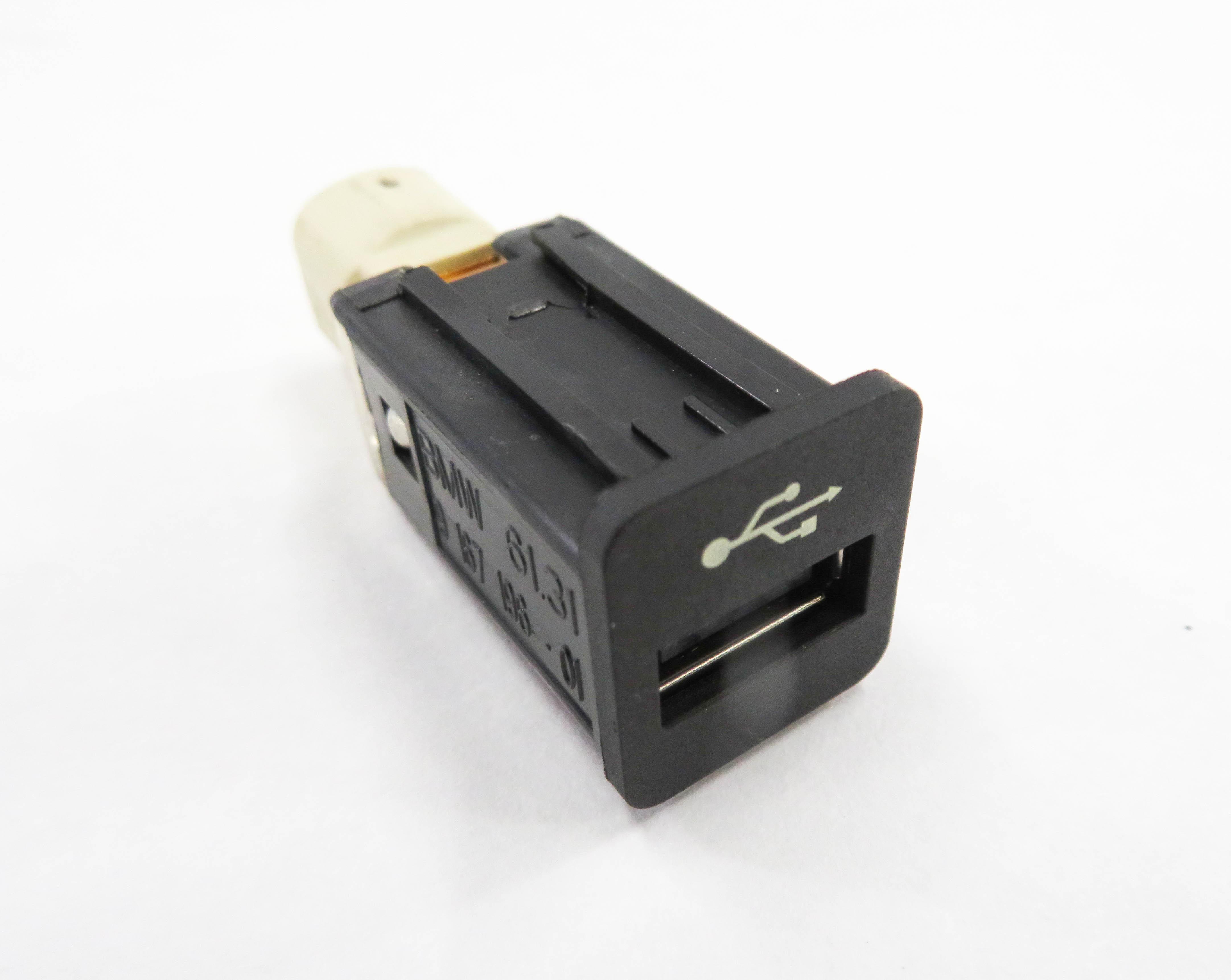 2011 BMW 535i (F10) USB CHARGING PORT — exact item pictured
