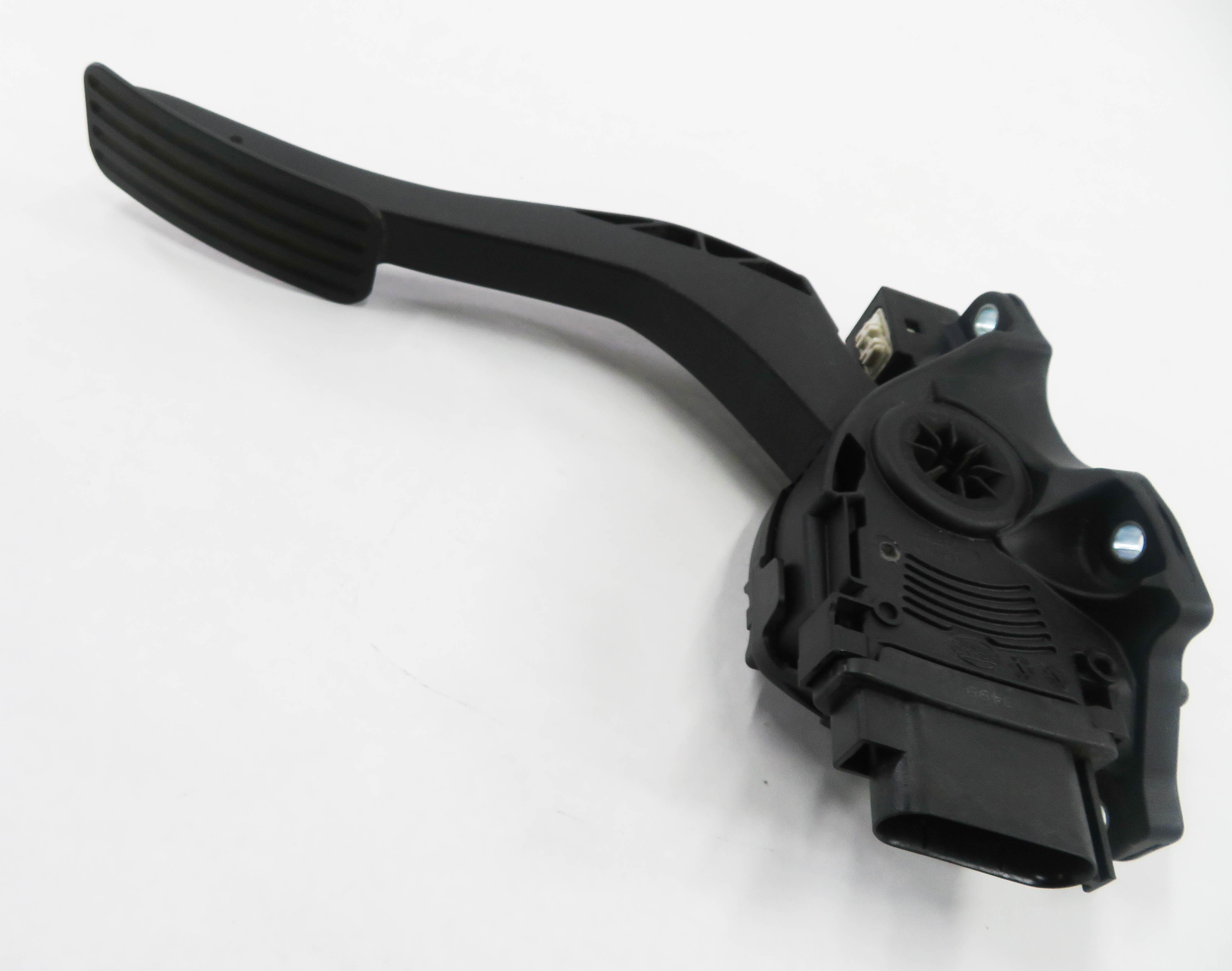2010 LAND ROVER LR4 - GAS PEDAL FUEL THROTTLE ACCELERATOR FOOT PEDAL — exact item pictured