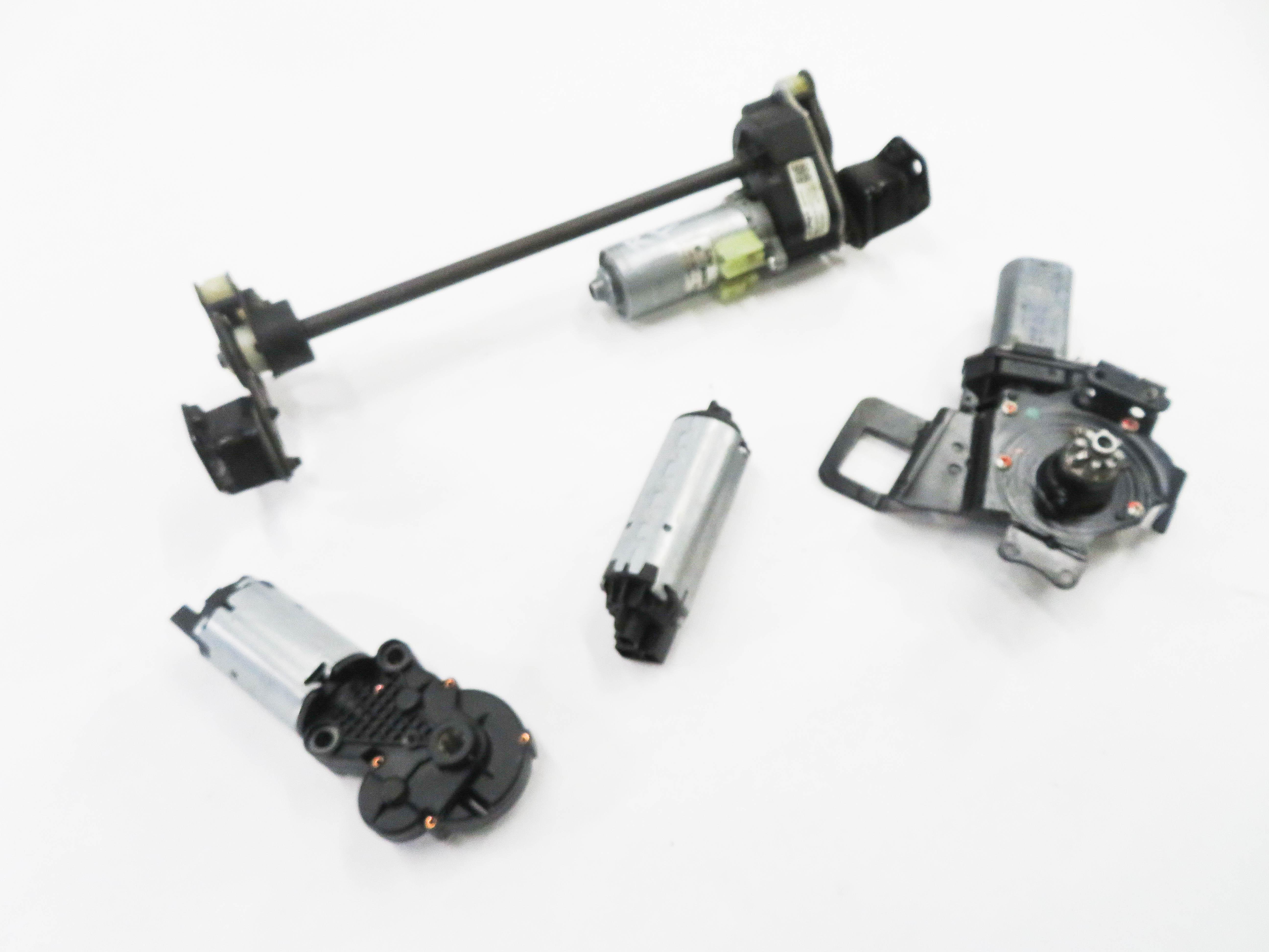 2010 LAND ROVER LR4 - RIGHT FRONT PASSENGER POWER SEAT ADJUSTMENT MOTOR SET-4 — exact item pictured