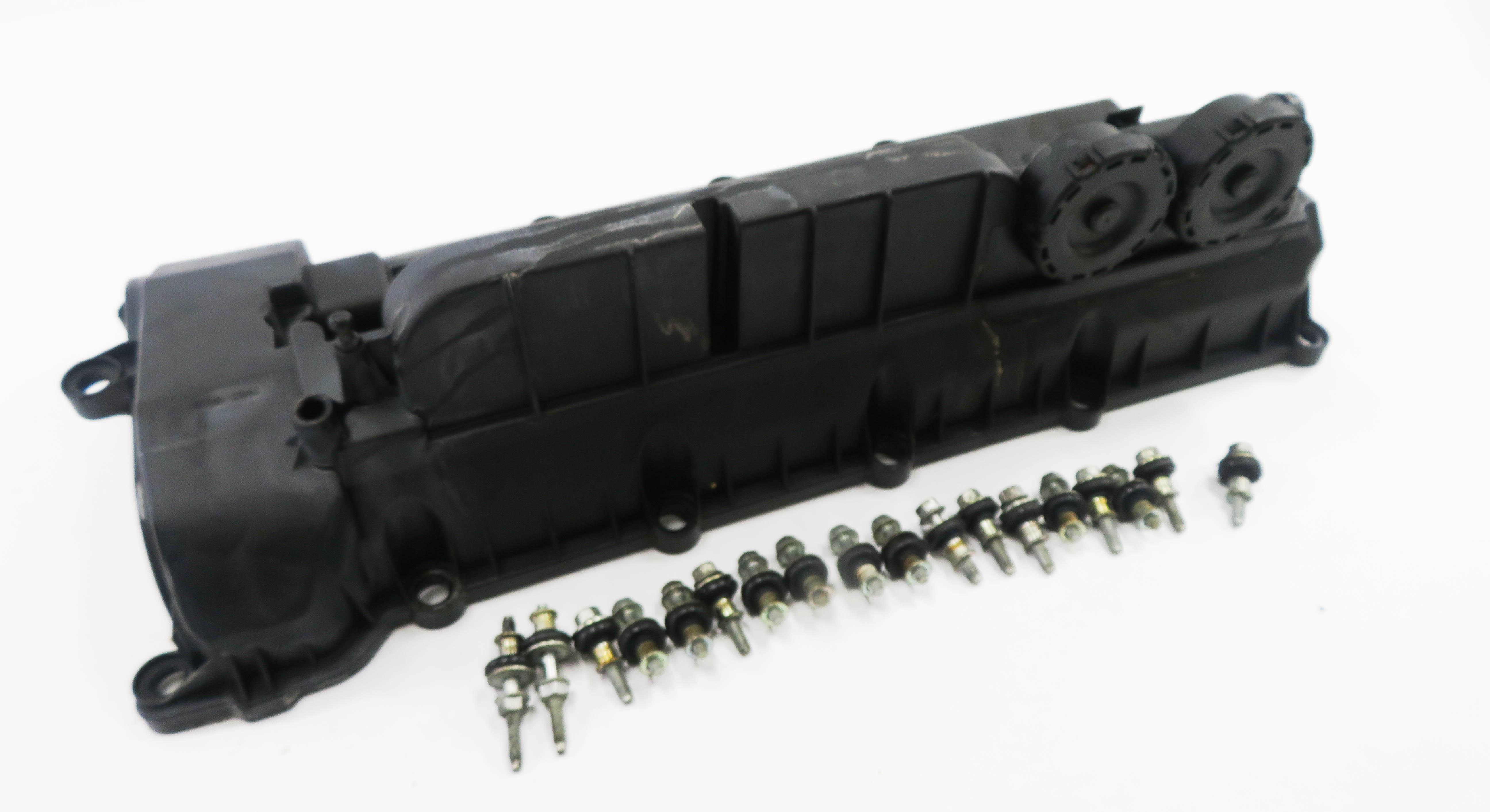 2010-2018 LR4 / RANGE ROVER SPORT (L320 L322 L494 L405) 5.0L RIGHT VALVE COVER — exact item pictured