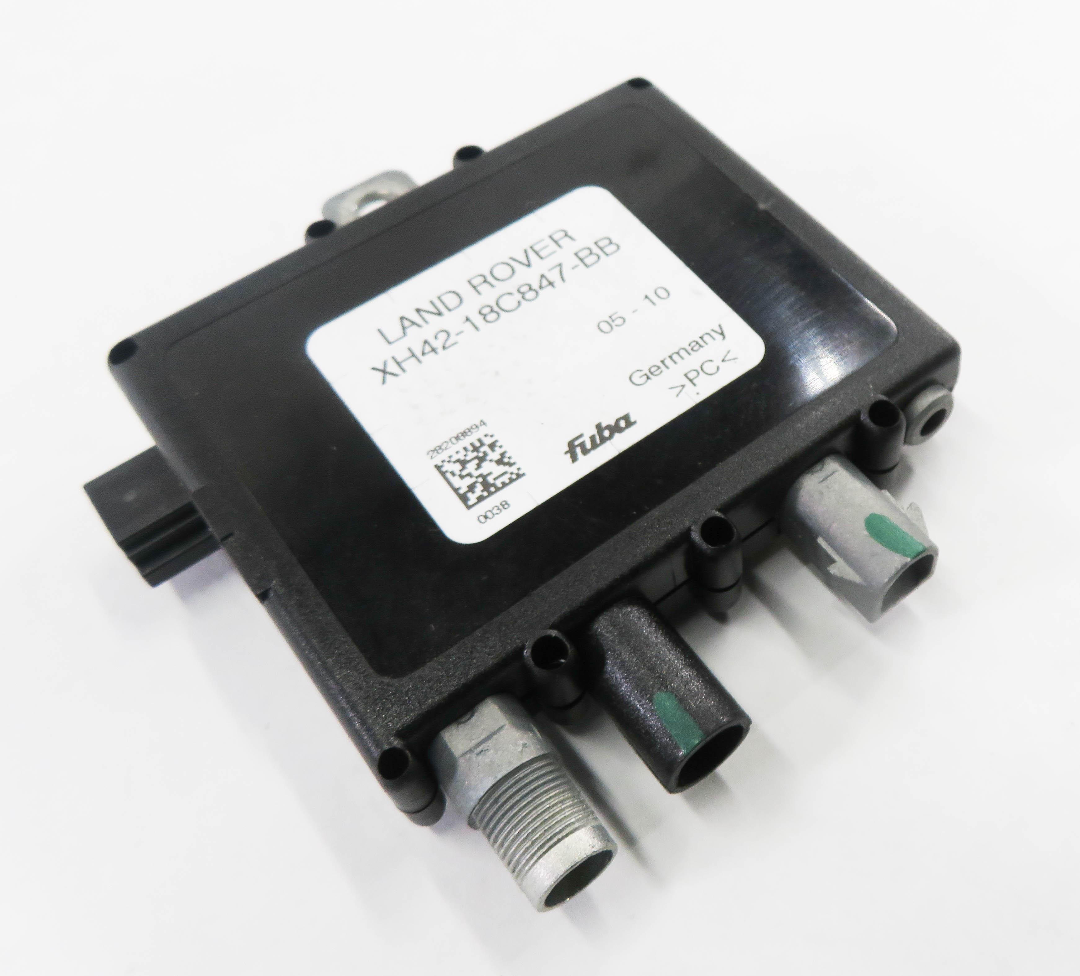 2011 RANGE ROVER (L322) ANTENNA AMP AMPLIFIER MODULE — exact item pictured