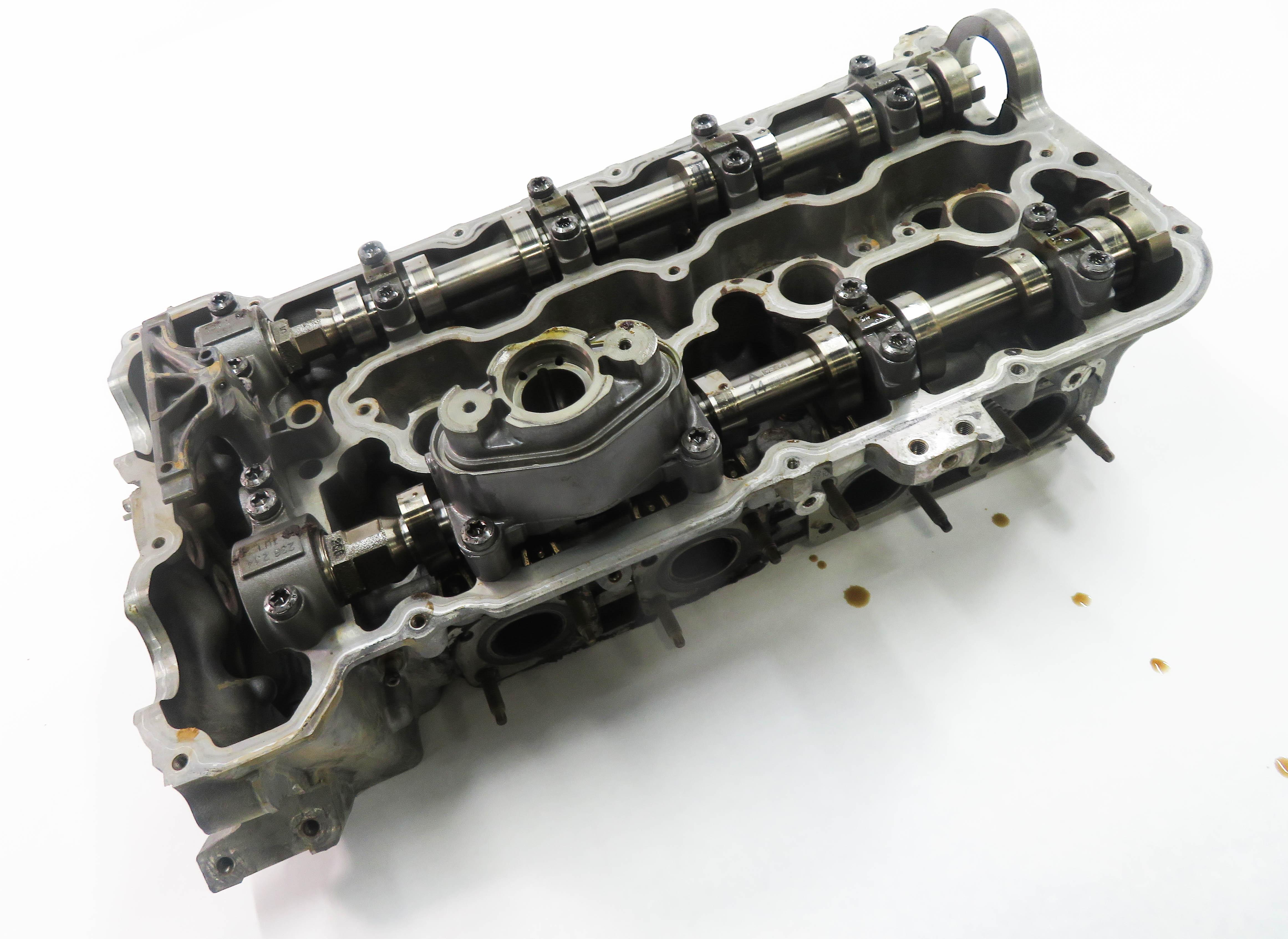 08-14 BMW 550i 750i X5 X6 (F01 E70 F10 E71) 4.4L TWIN TURBO RIGHT CYLINDER HEAD — exact item pictured