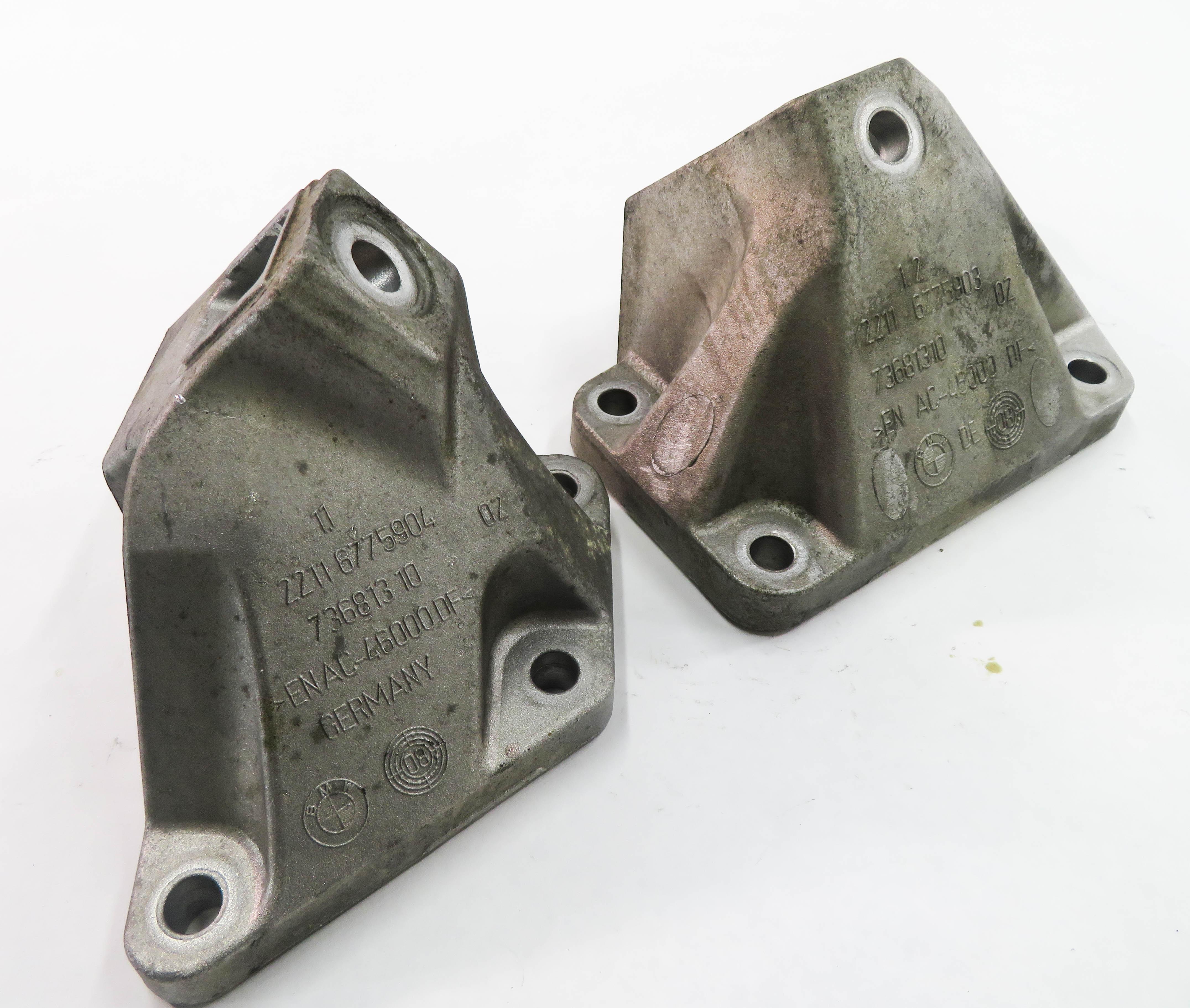 2009 BMW 750i (F01) 4.4L N63 V8 MOTOR - LEFT & RIGHT ENGINE MOUNT BRACKET SET-2 — exact item pictured